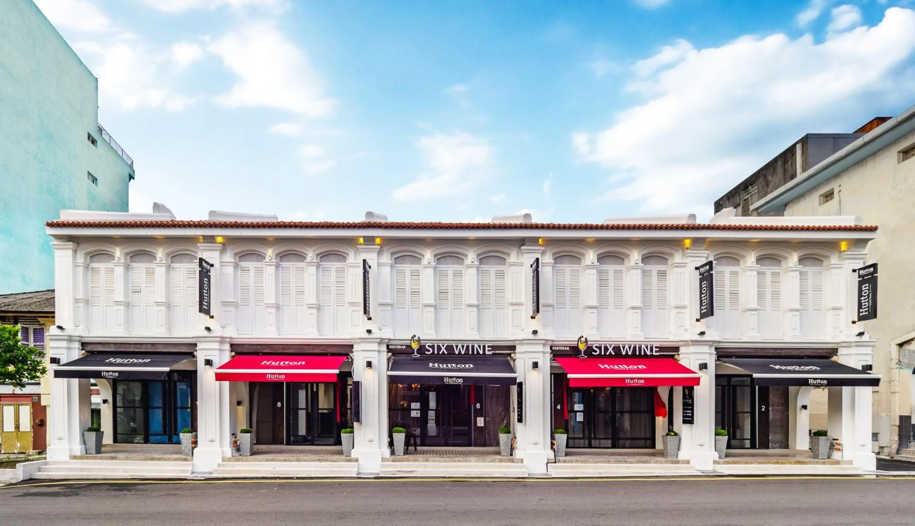 Facade/entrance in Hutton Suite Hotel Managed by The Ascott Limited