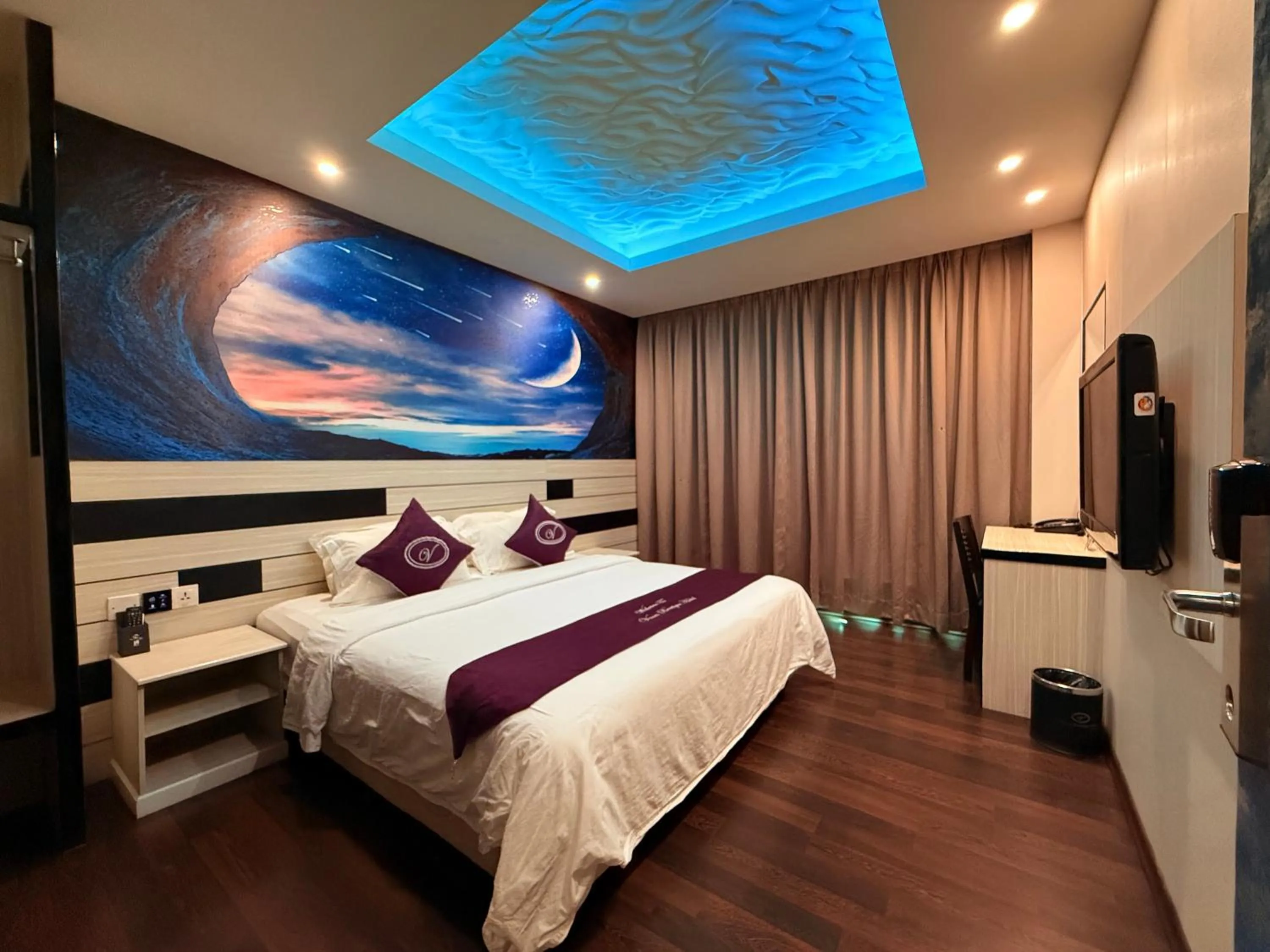 Bed in Venus Boutique Hotel