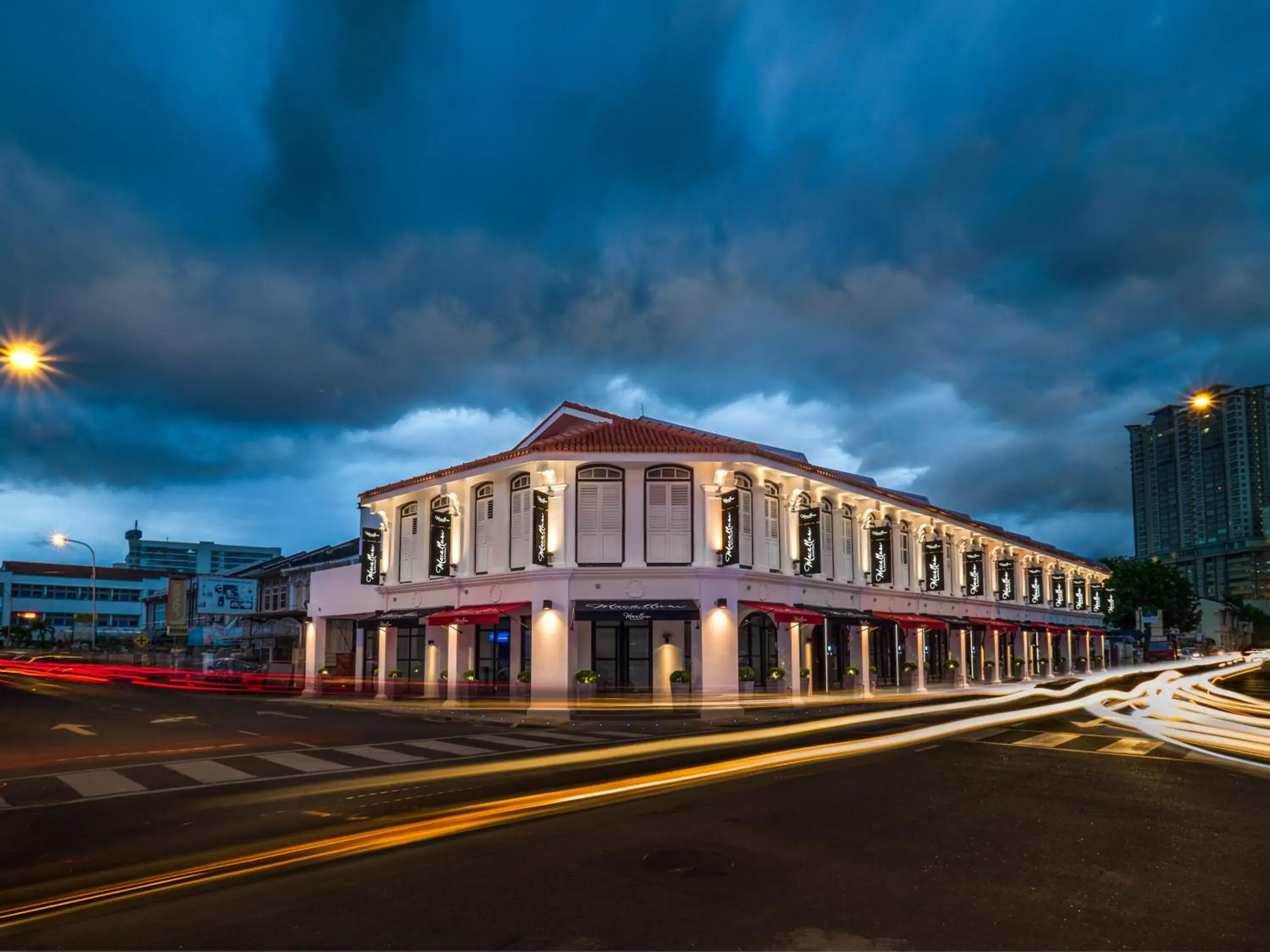 Facade/entrance, Property Building in Macallum Central Hotel by PHC