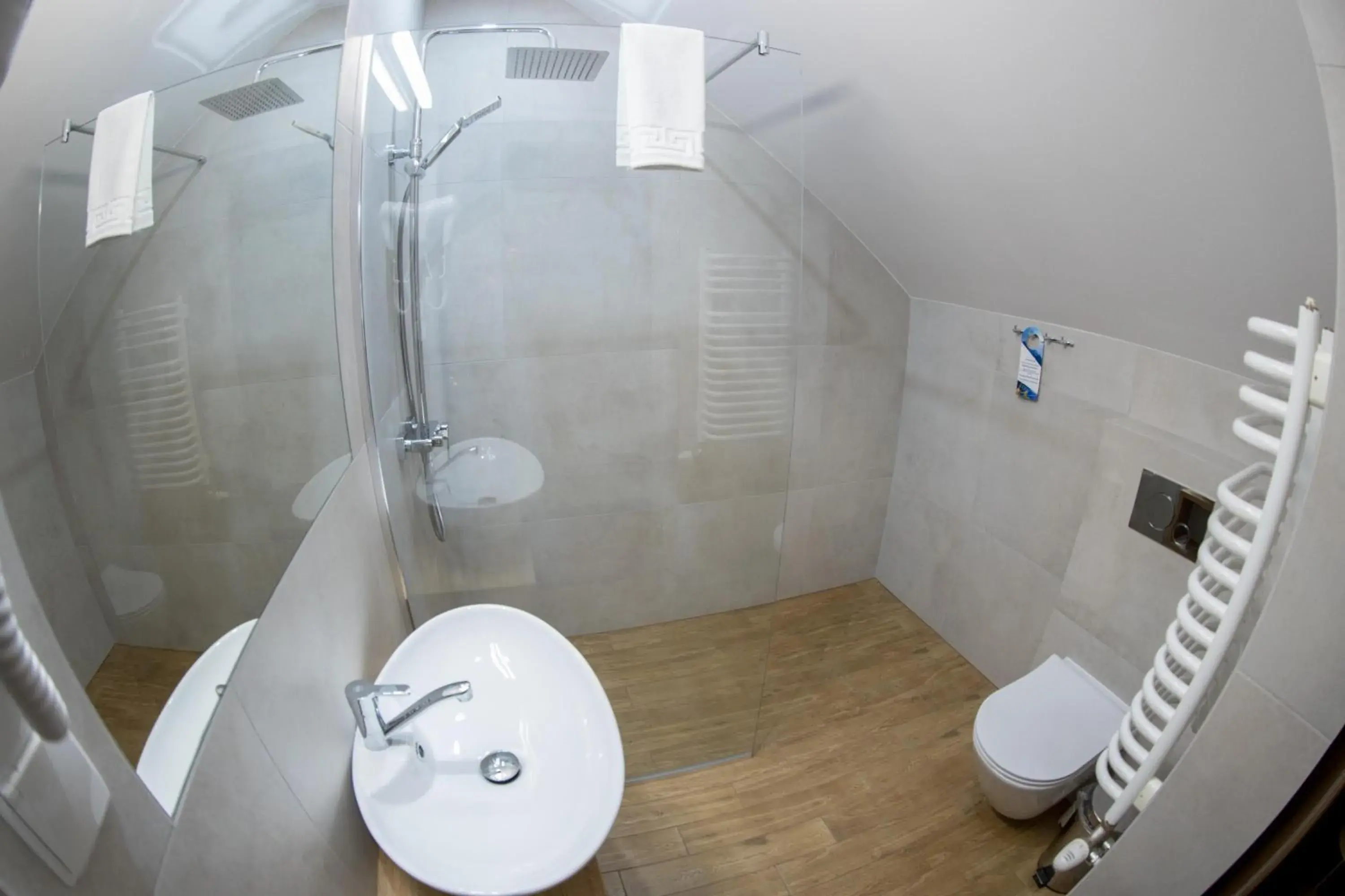 Bathroom in Hotel Kantoria