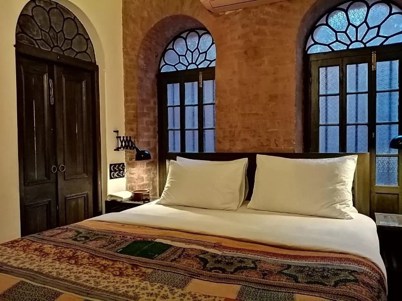 Bed in Calcutta Bungalow