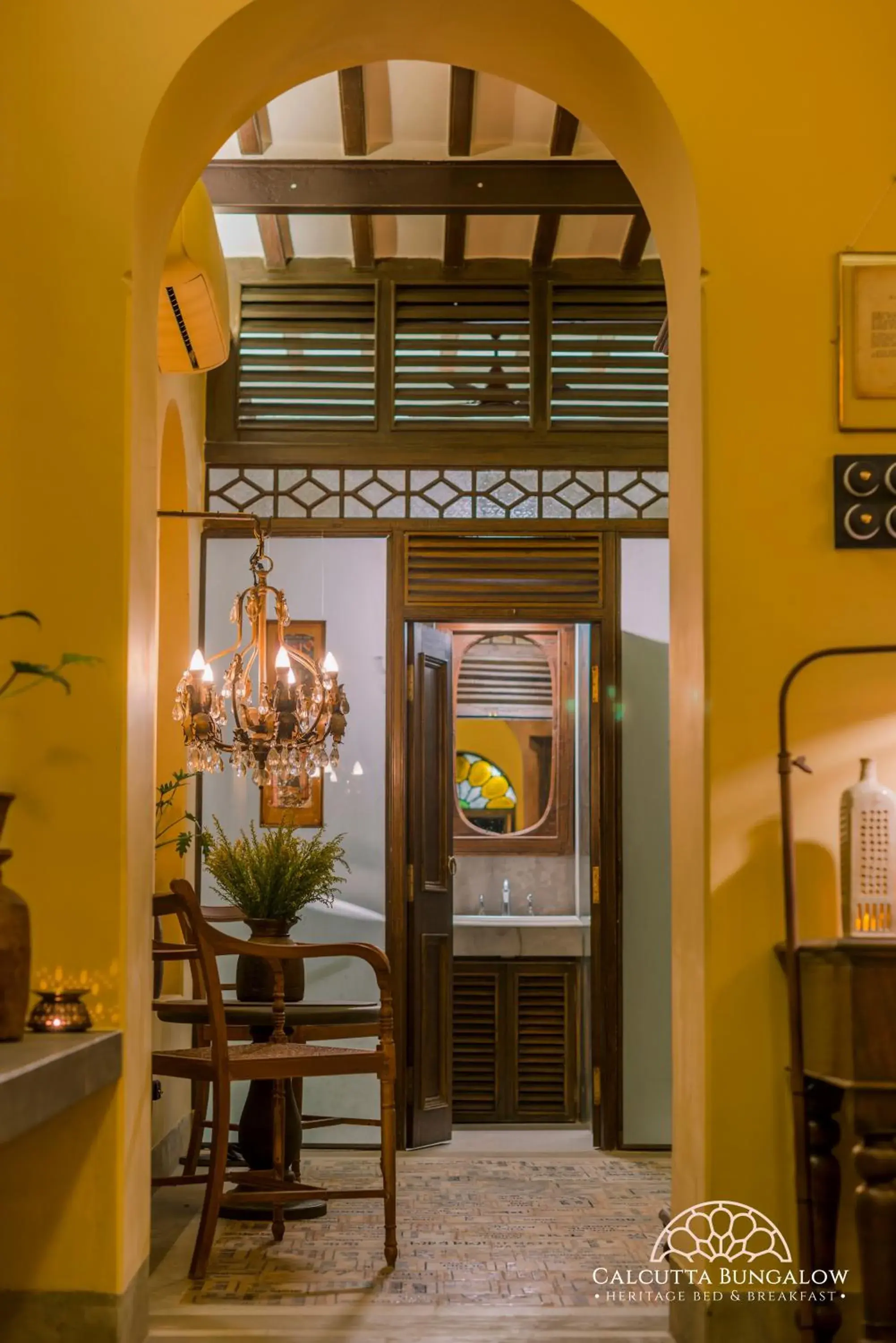 Deluxe Suite in Calcutta Bungalow Deluxe Suite in Calcutta Bungalow