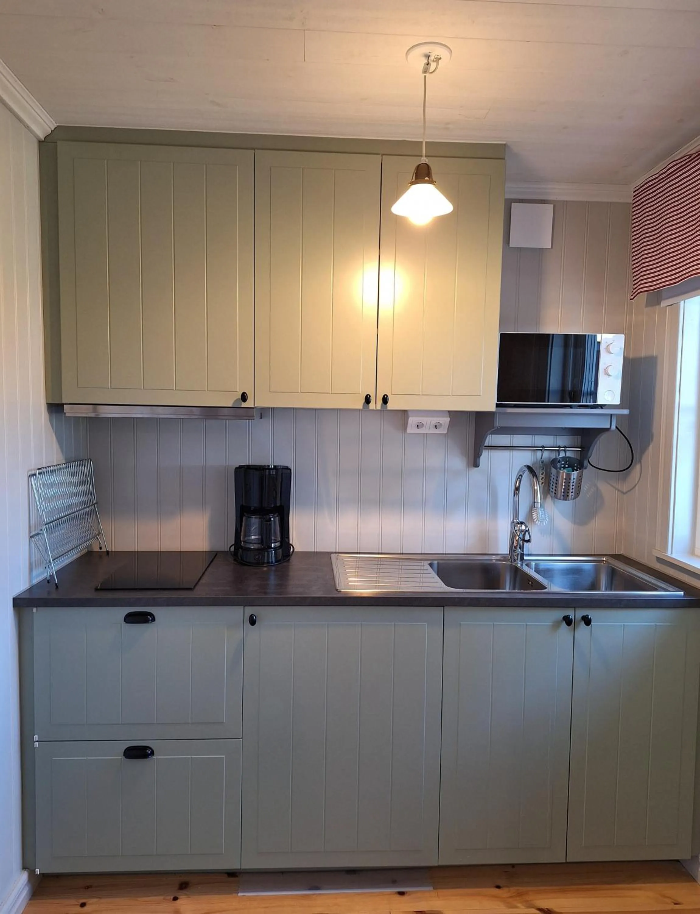 microwave in Korskullens Stugor