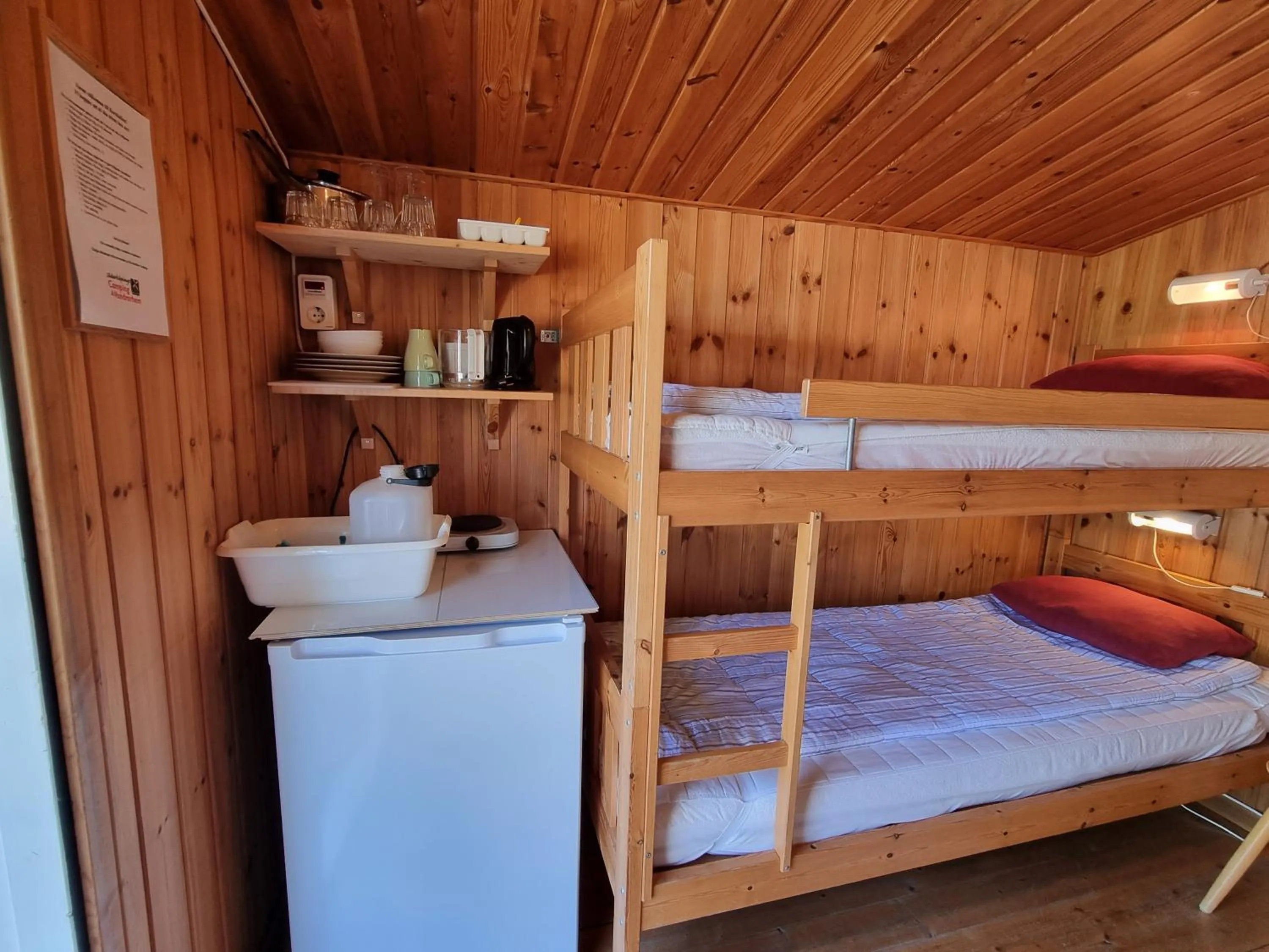 Property building, Bed in Korskullens Stugor