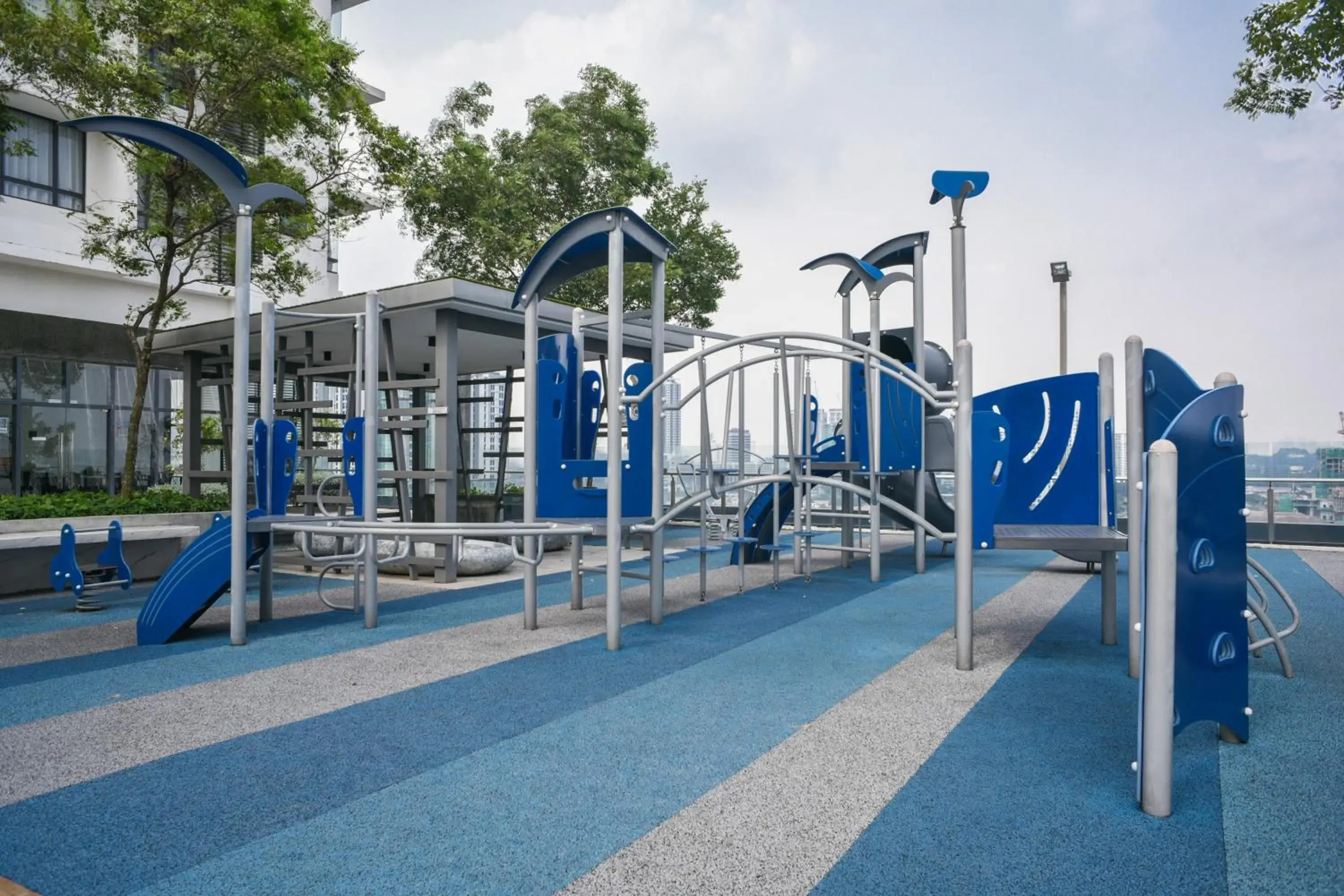 Property building in USJ One Subang Jaya by Widebed Property building in USJ One Subang Jaya by Widebed