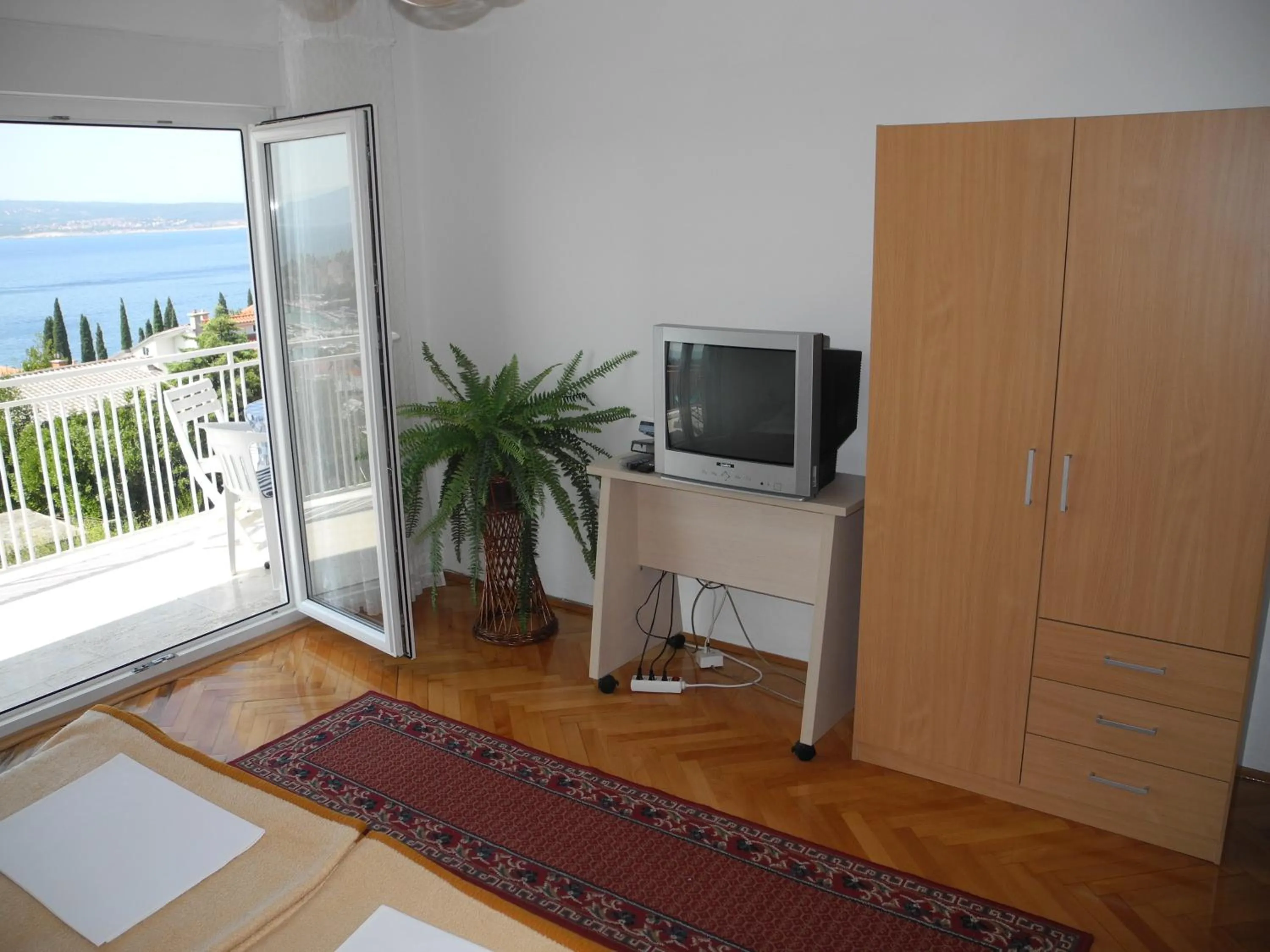 BED Apartment with 3 bedrooms and balcony