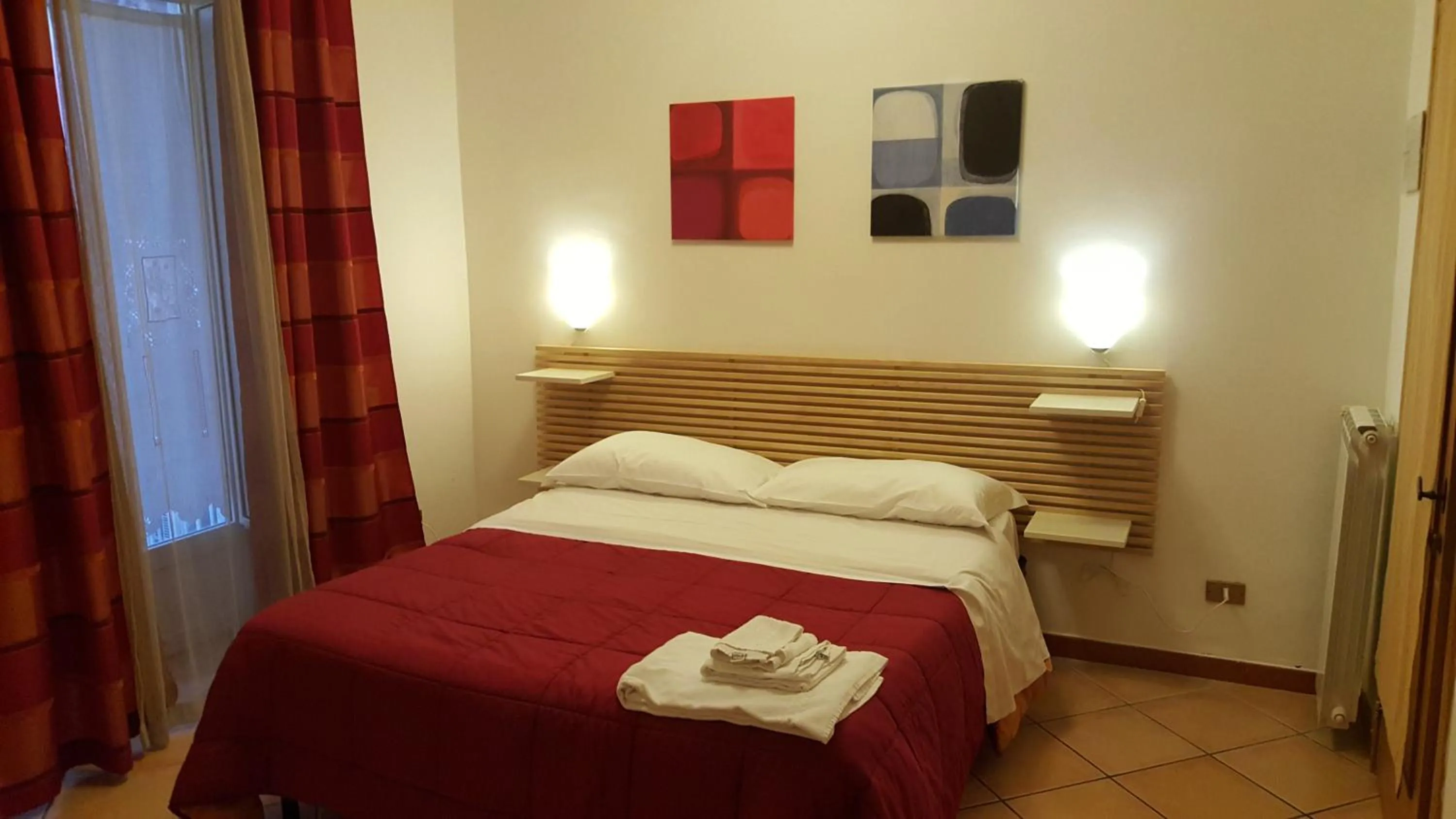 Photo of the whole room, Bed in Bed and Breakfast I Vicoletti Di Napoli
