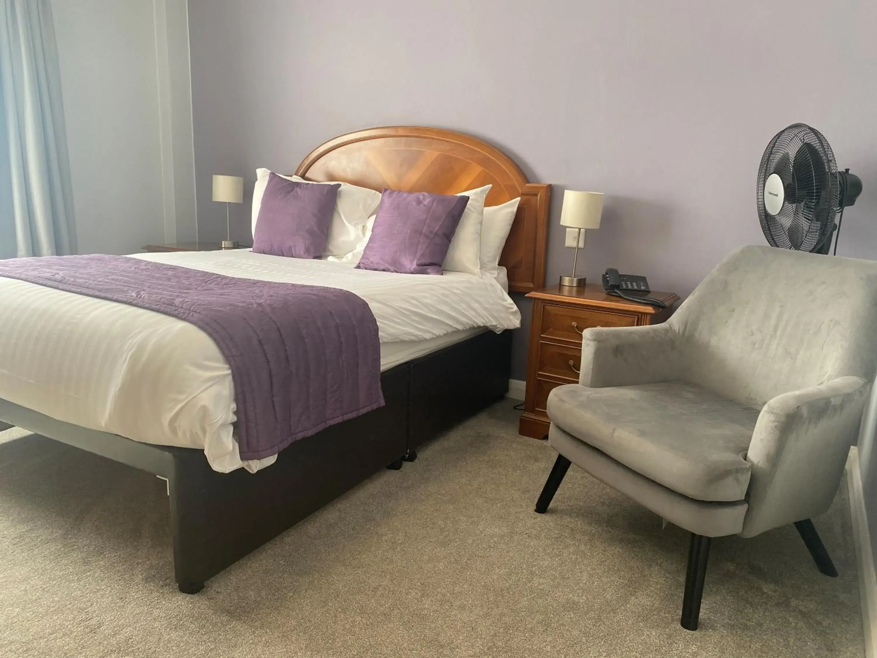 Bed in Exeter Court Hotel Bed in Exeter Court Hotel