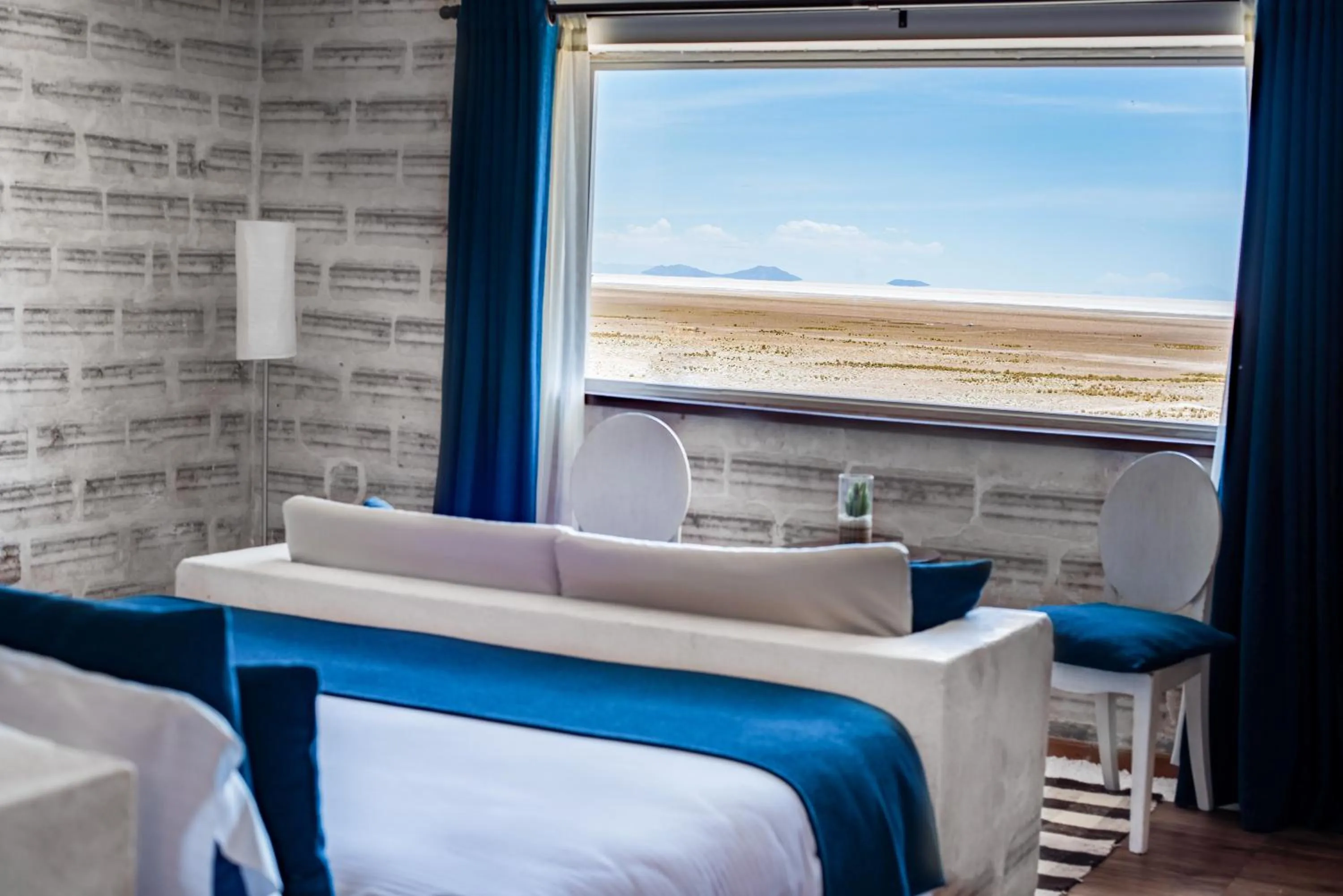 View (from property/room), Bed in Hotel de Sal Luna Salada