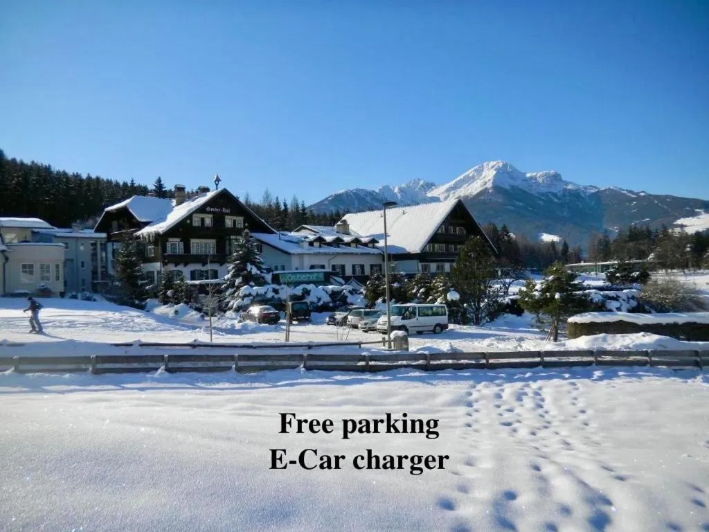 Property building in Hotel Gruberhof Innsbruck Igls B&B