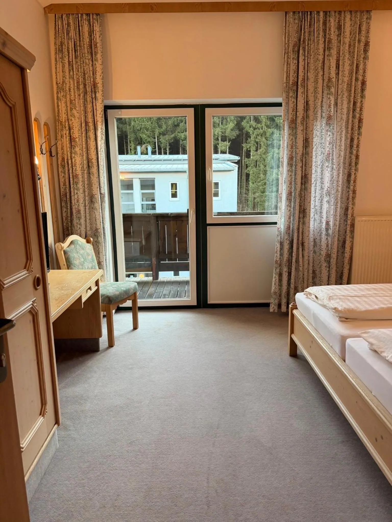 Bedroom, Bed in Hotel Gruberhof Innsbruck Igls B&B