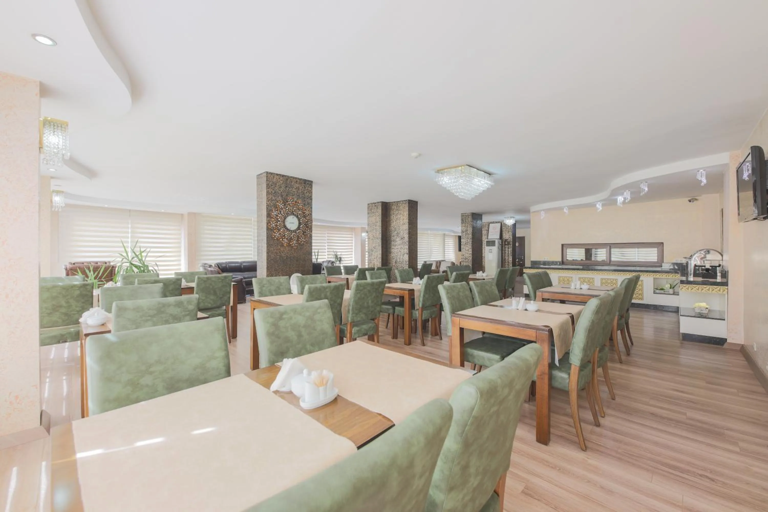 Banquet/Function facilities in Hostapark Hotel