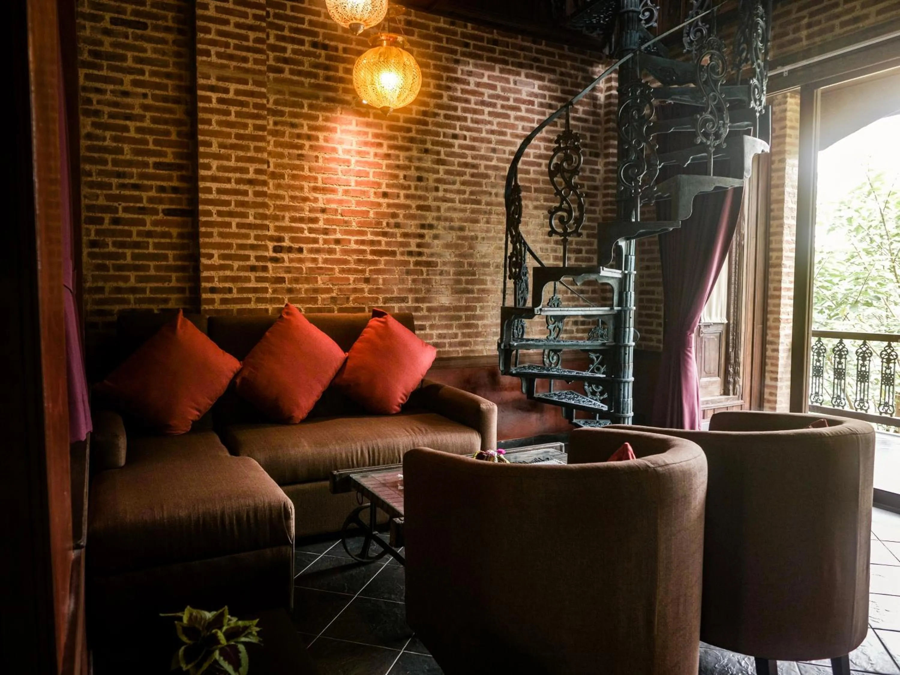 Living room in Chateau Orientale Resort