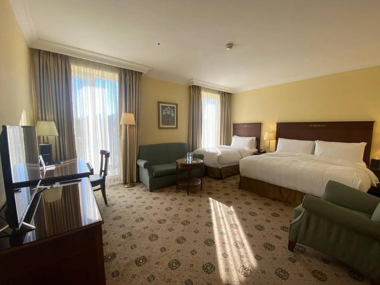 Bed in LOTTE City Hotels Tashkent Palace