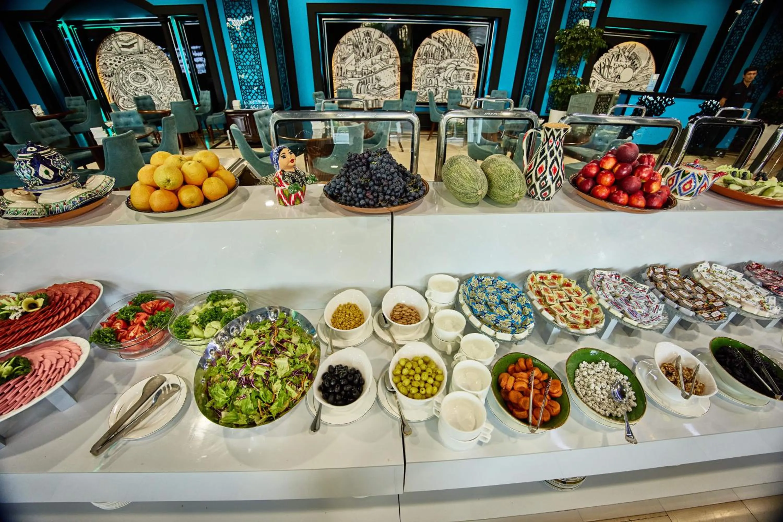 Food and drinks in Hotel Uzbekistan