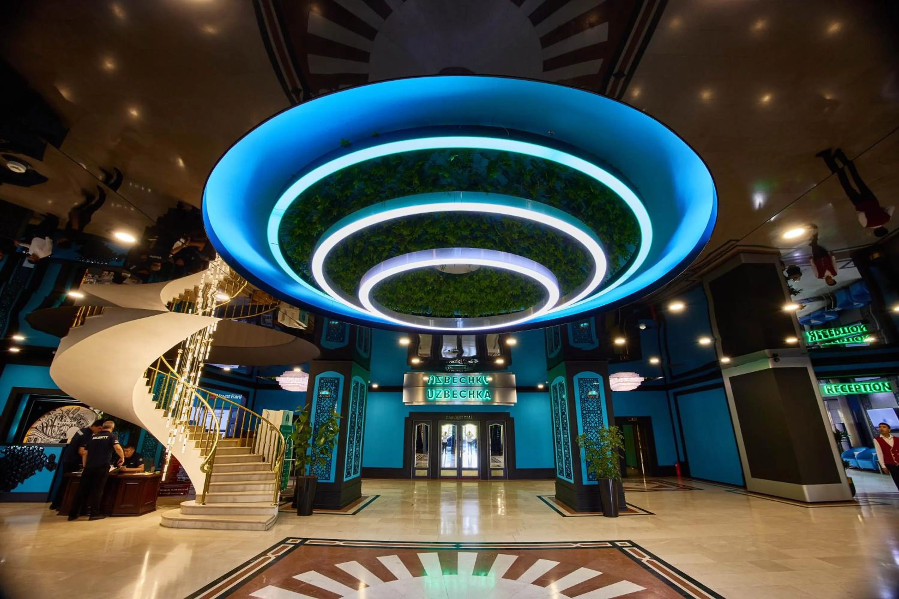 Facade/entrance in Hotel Uzbekistan