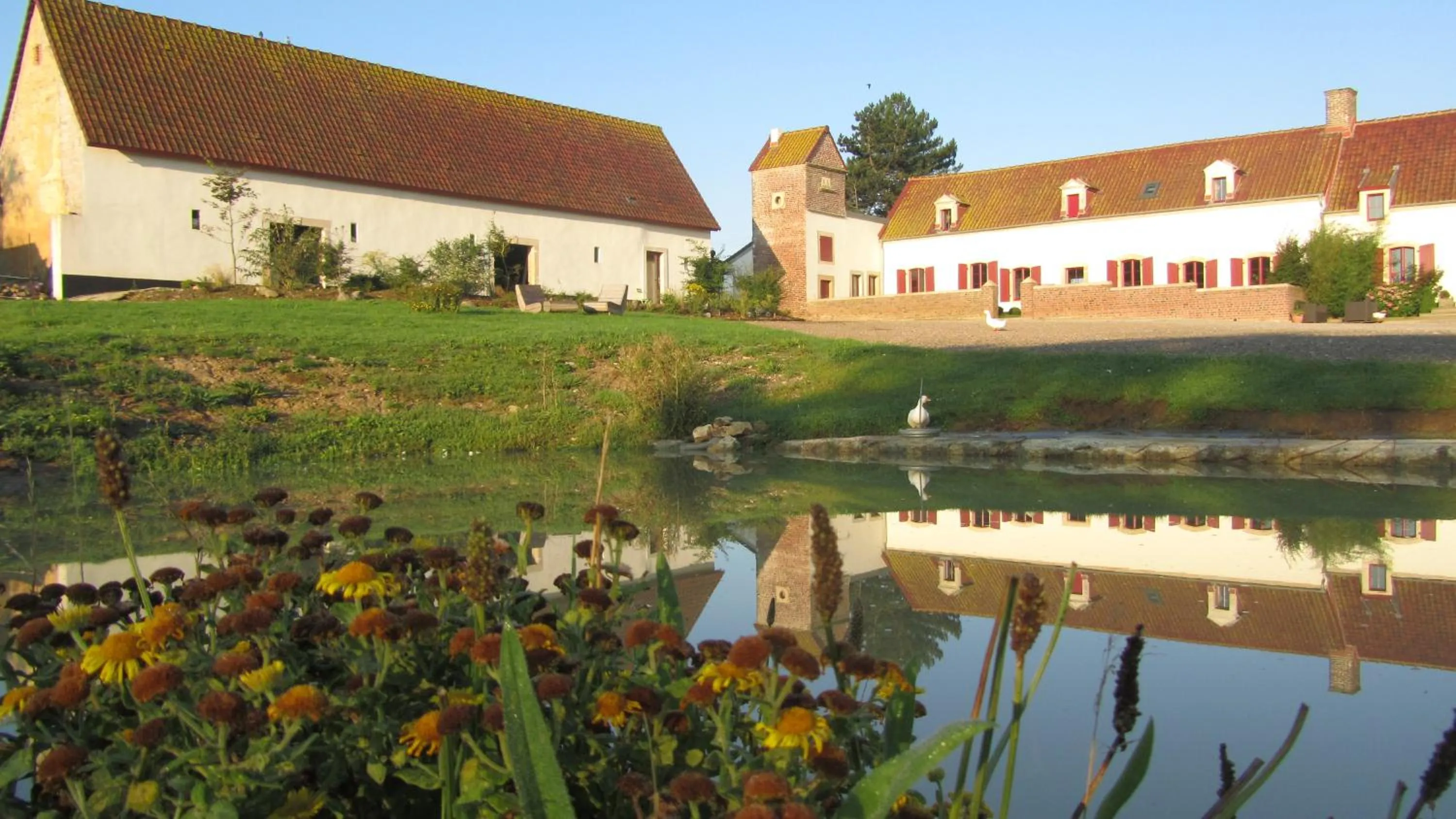 Property building in Éco-domaine Gîtes et Spa - Mer, Nature & Confort - Côte d'Opale