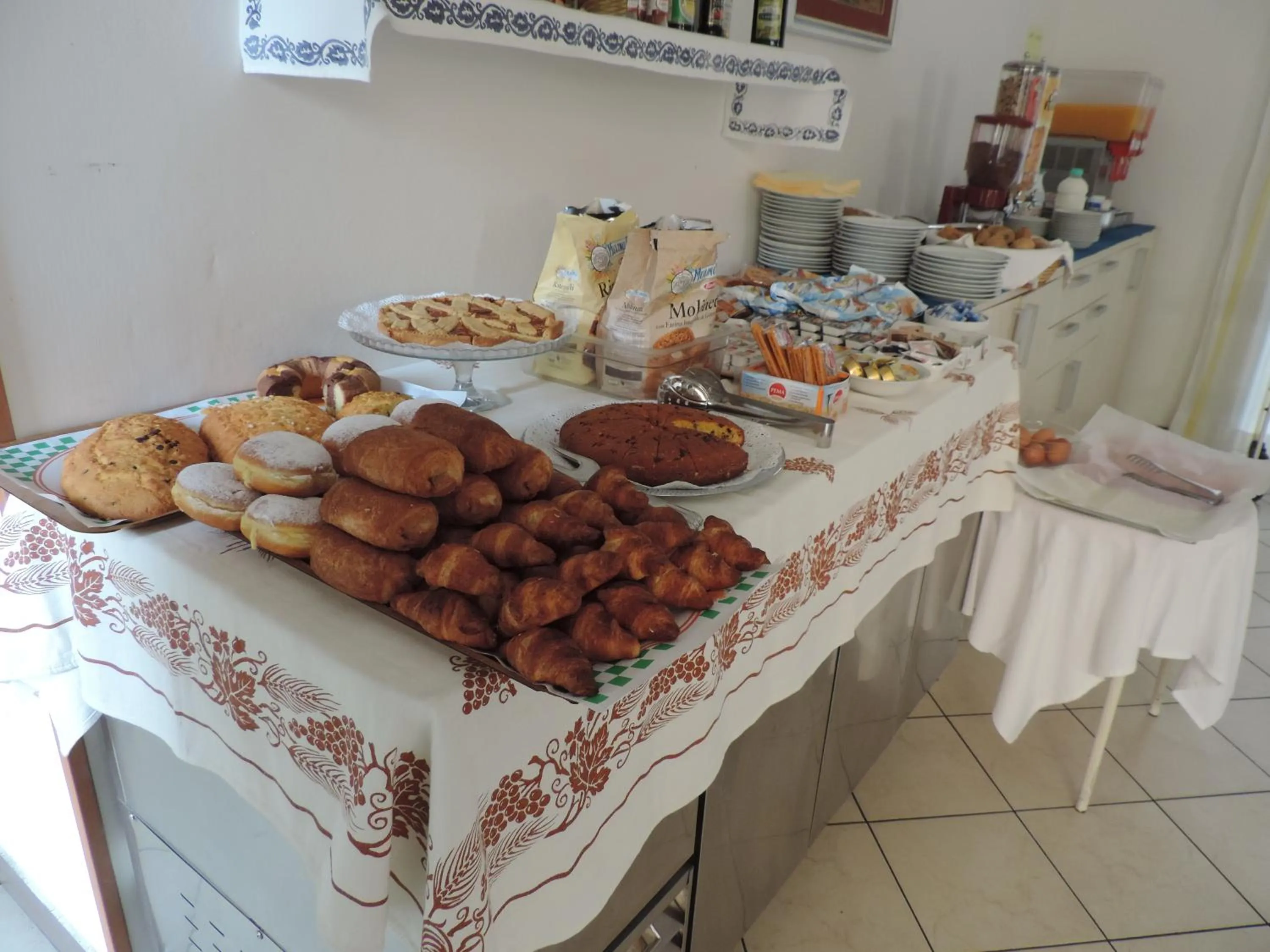 Italian breakfast in Hotel Liliana