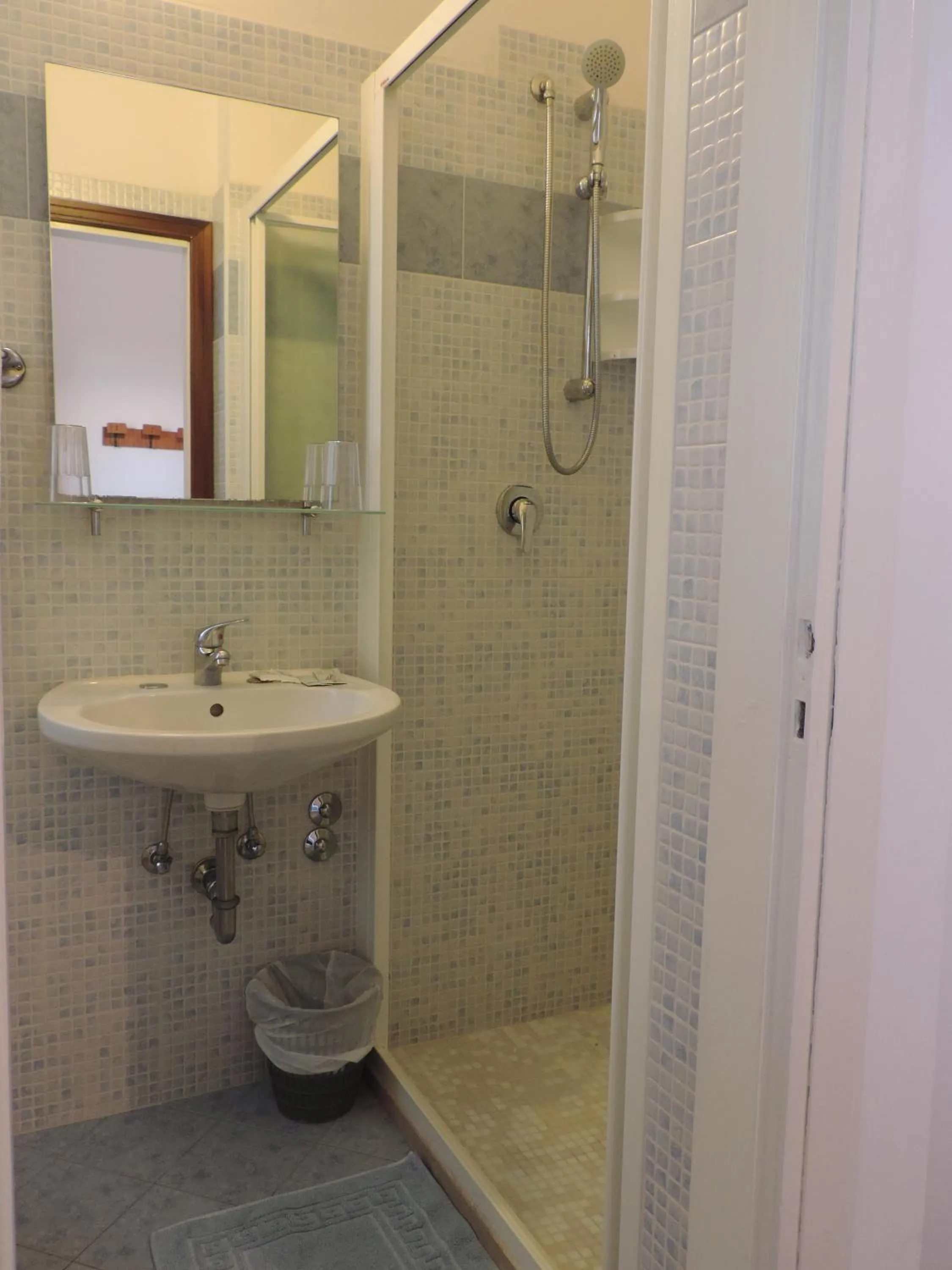 Bathroom in Hotel Liliana