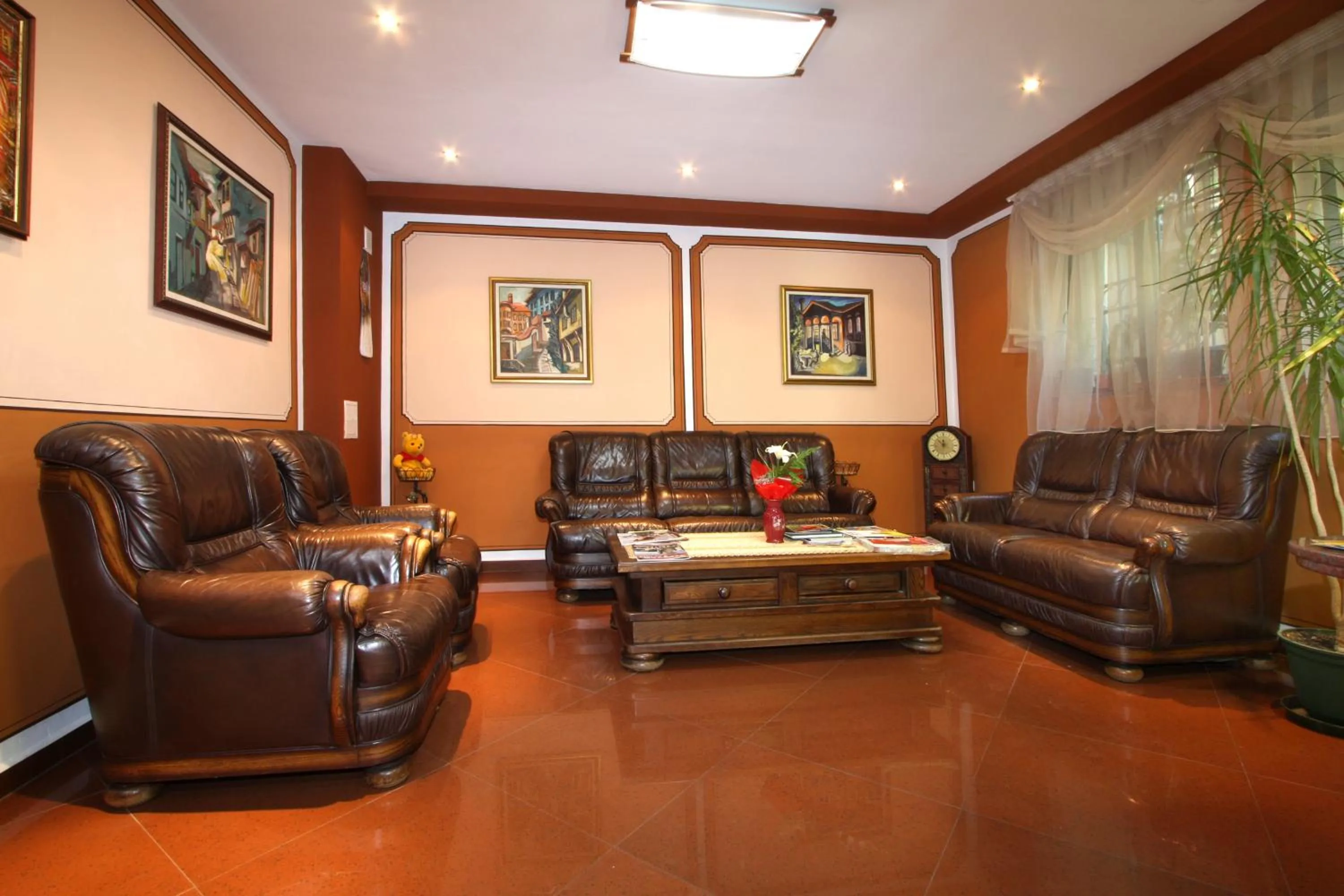 Lobby or reception in Hotel Alafrangite