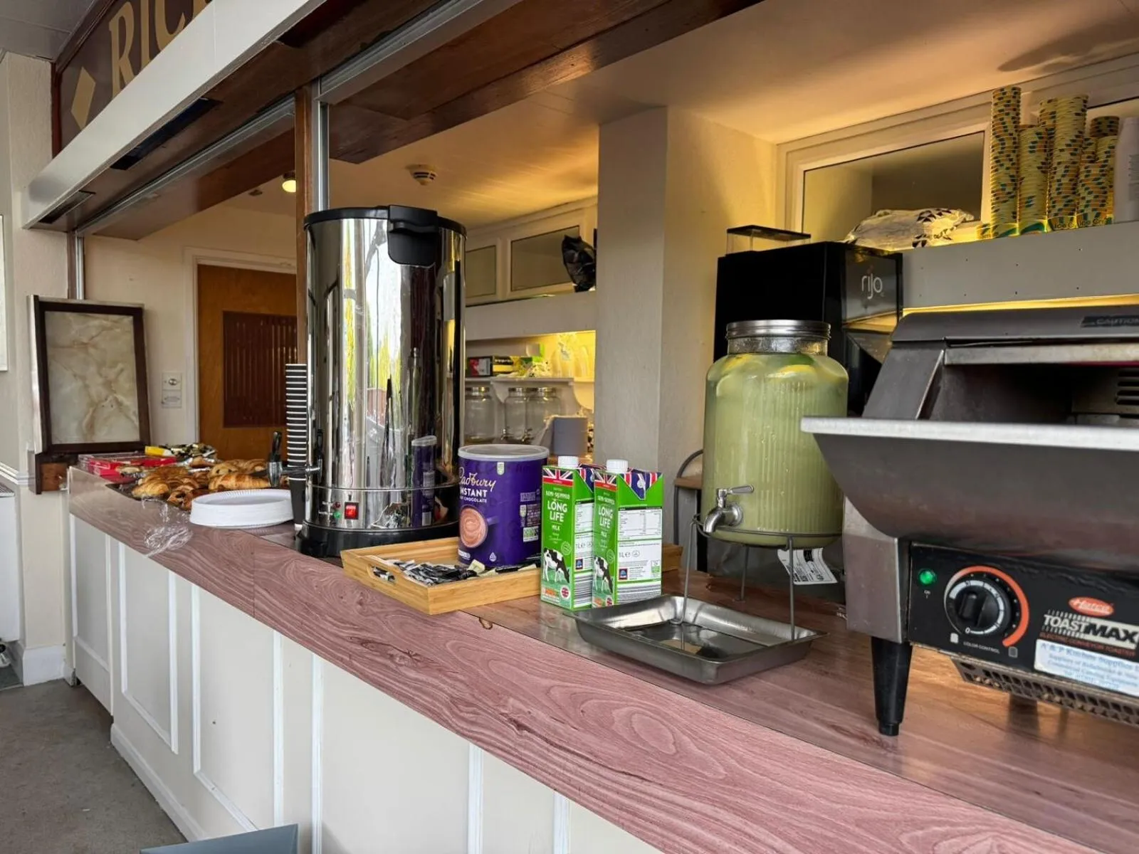 Breakfast in Diamond Hotel