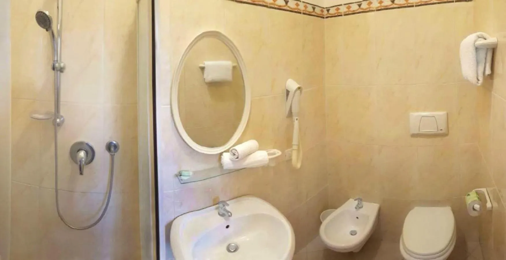 Bathroom in Hotel Prestige