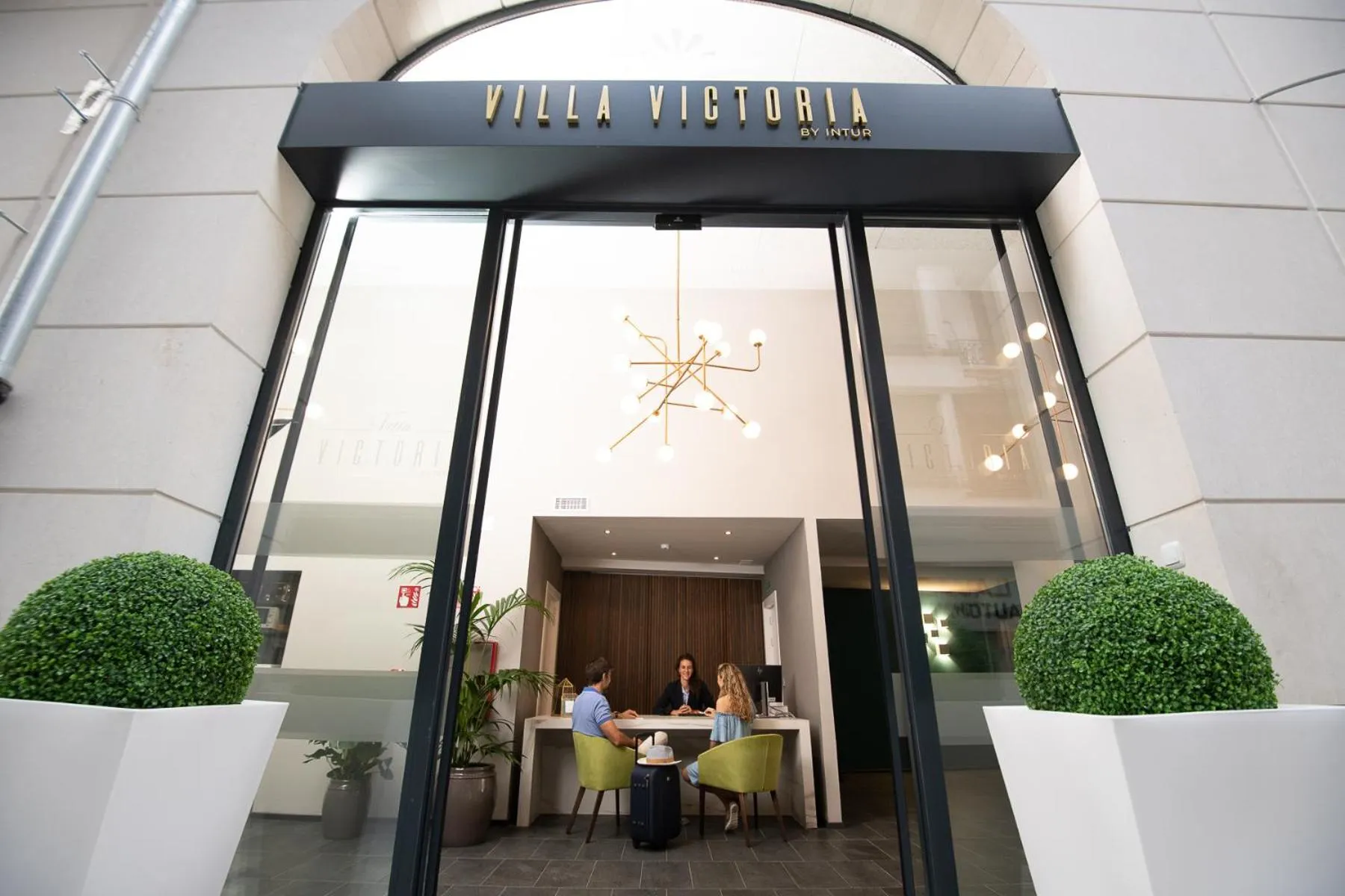 Facade/entrance in Intelier Victoria