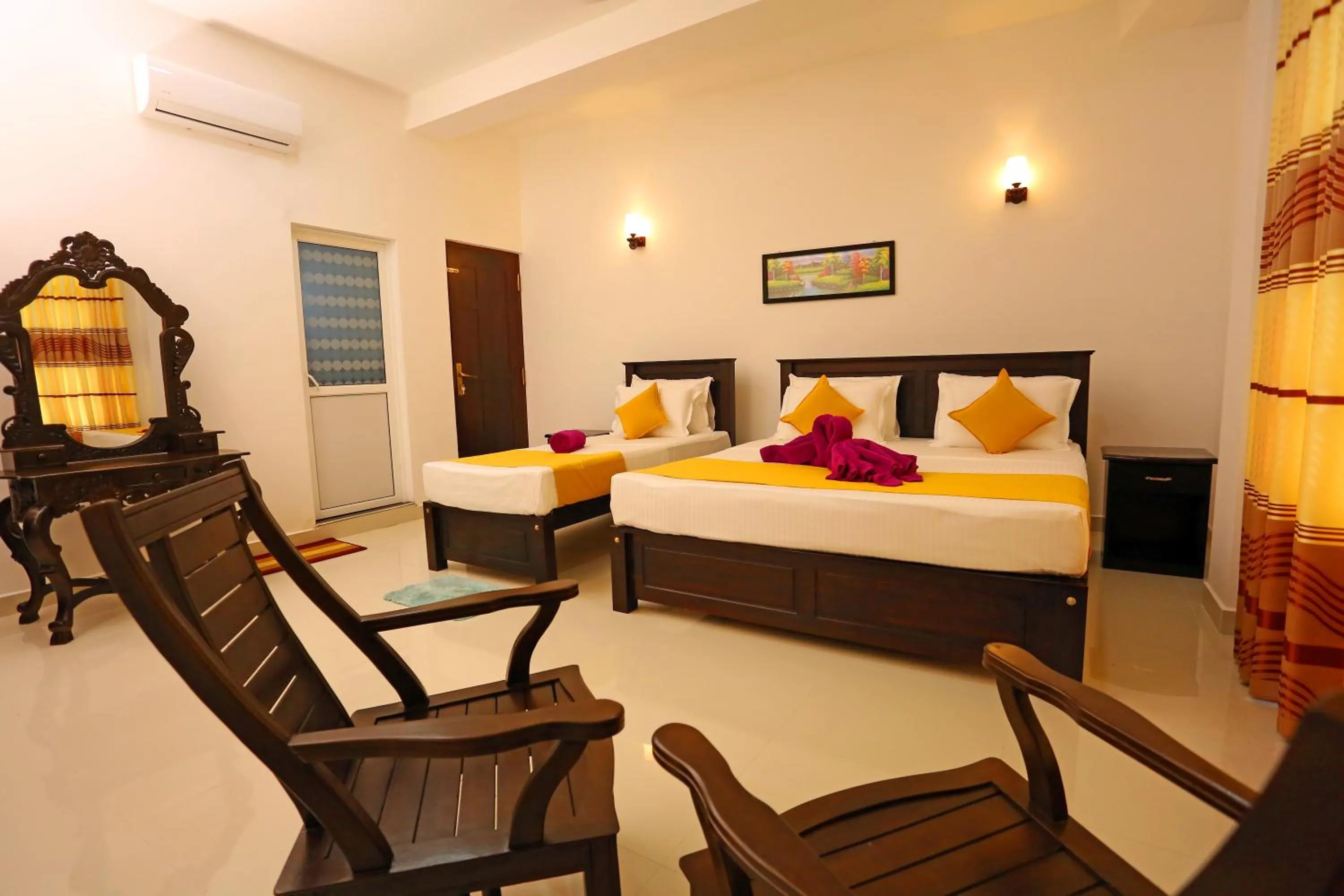 Bed in Queen's Gate, Mirissa