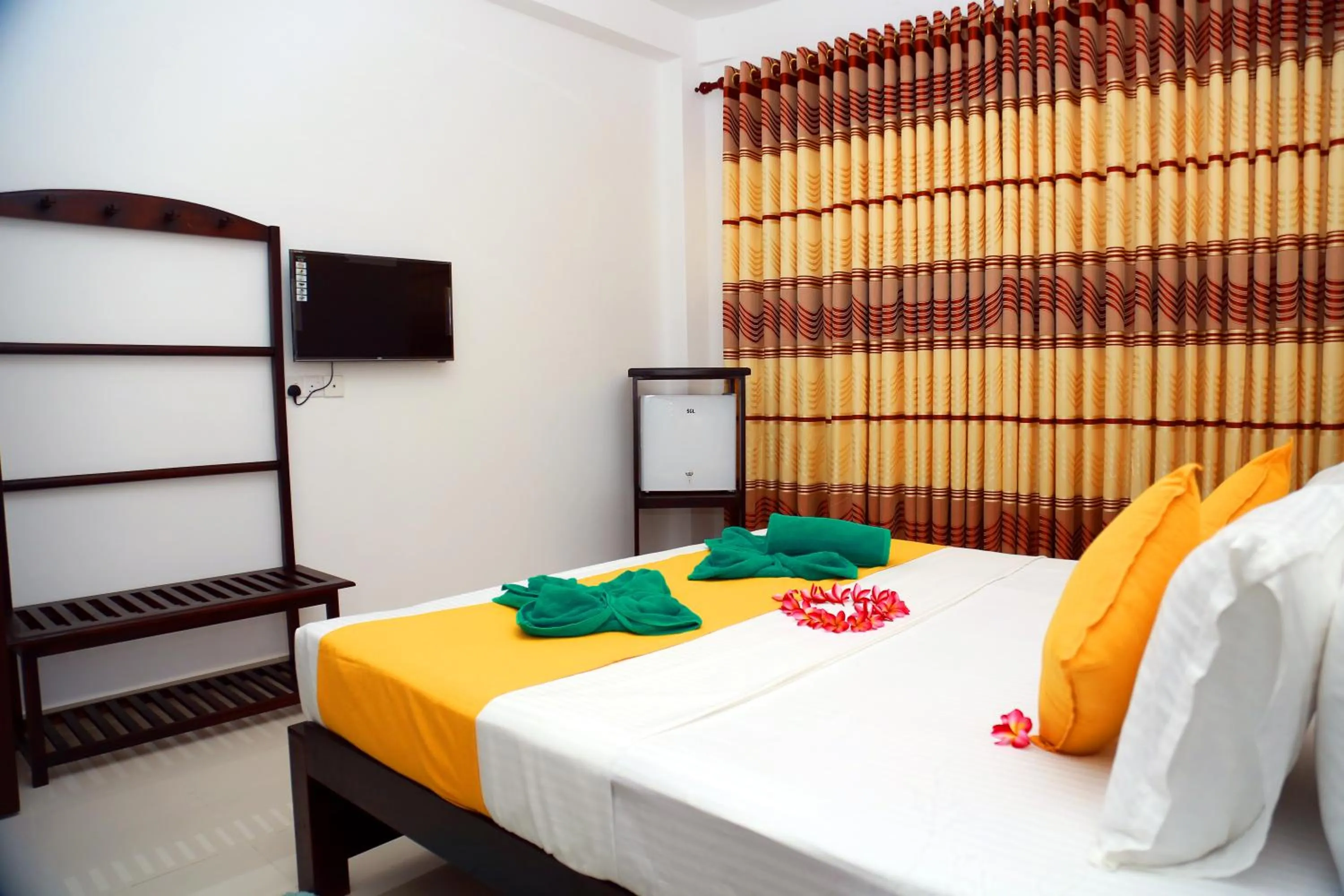 Bed in Queen's Gate, Mirissa