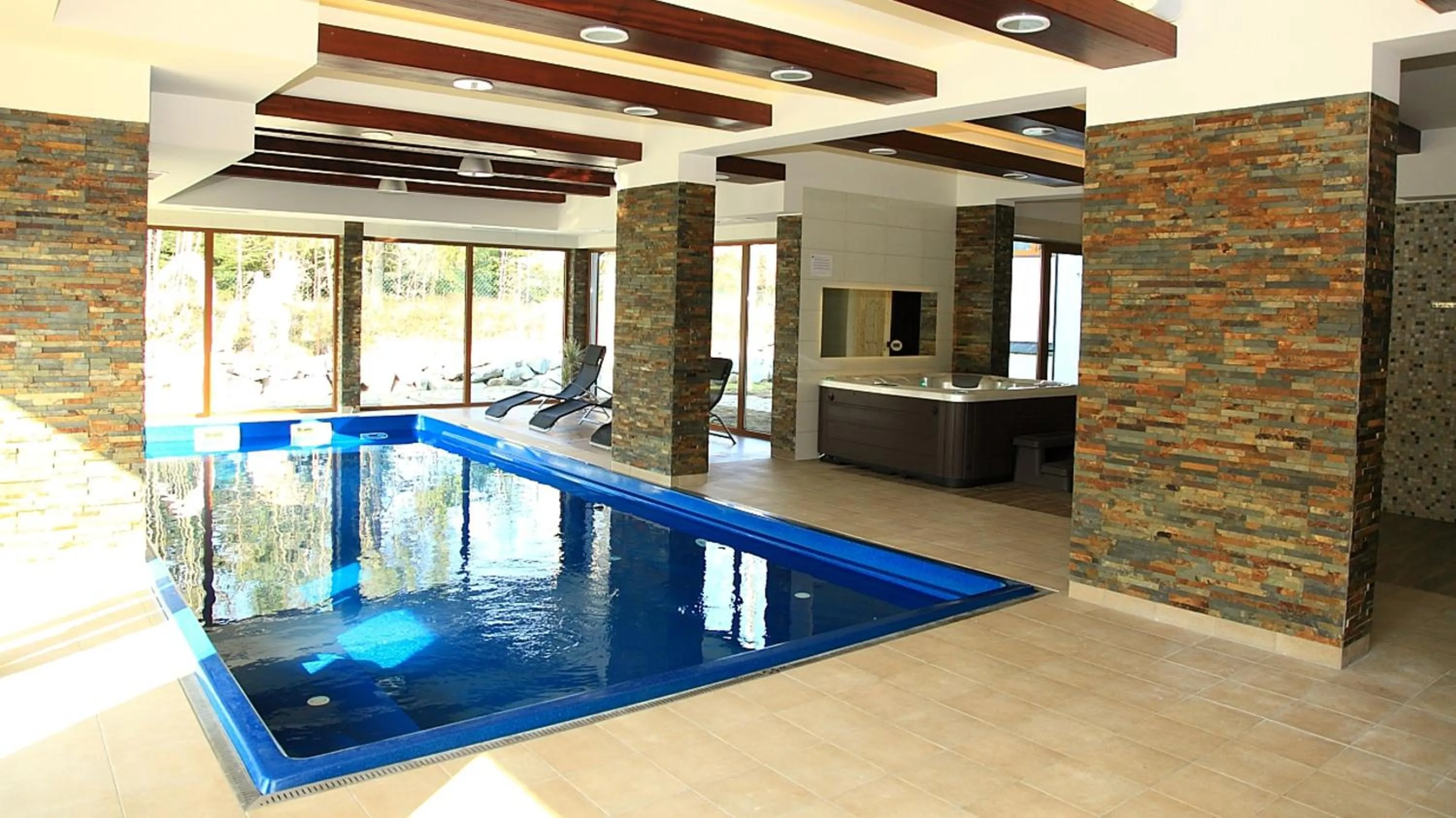 Swimming pool in Hotel Górski Raj