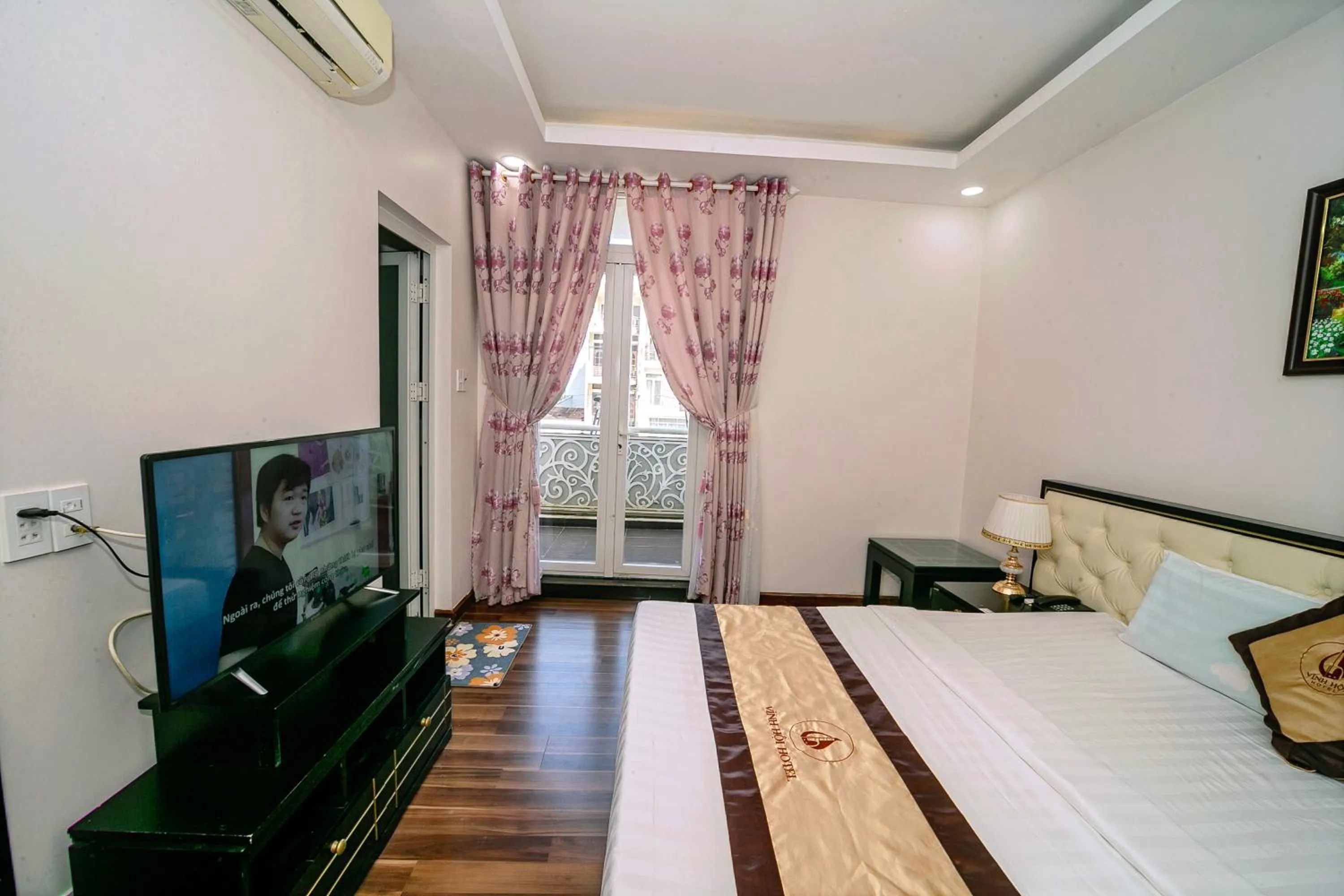 Bed in Khách sạn Vĩnh Hội