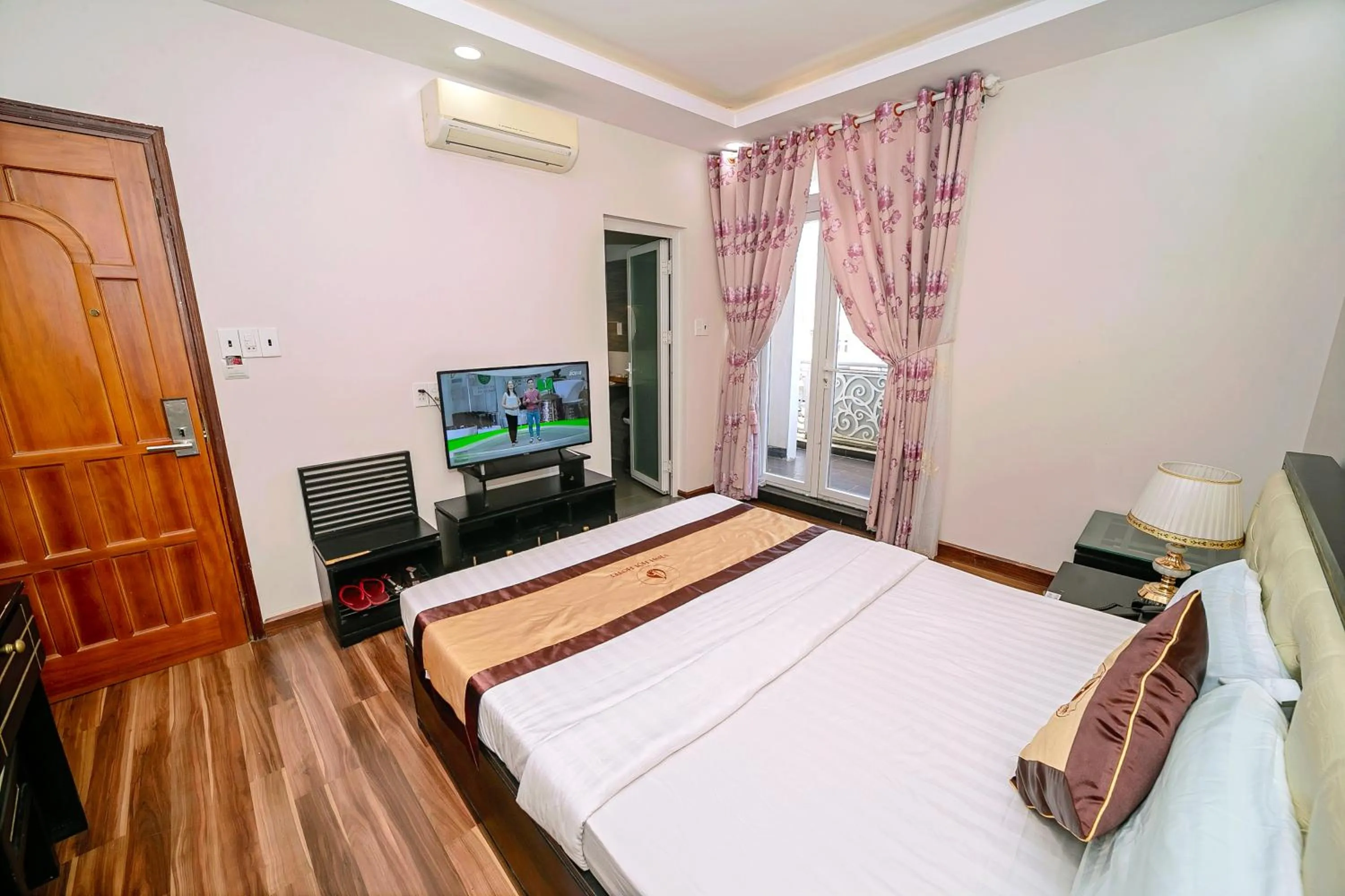 Bed in Khách sạn Vĩnh Hội