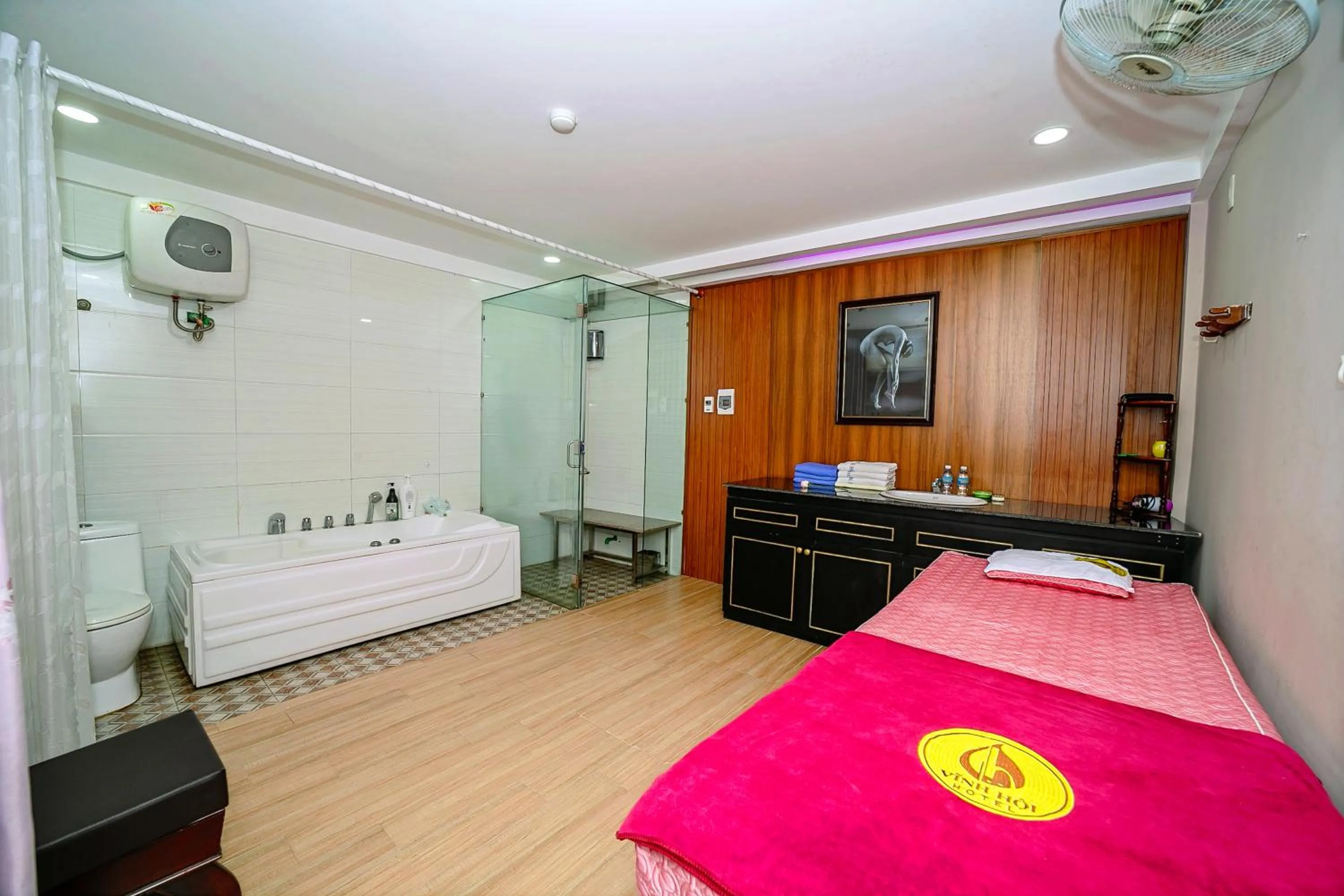 Bed in Khách sạn Vĩnh Hội