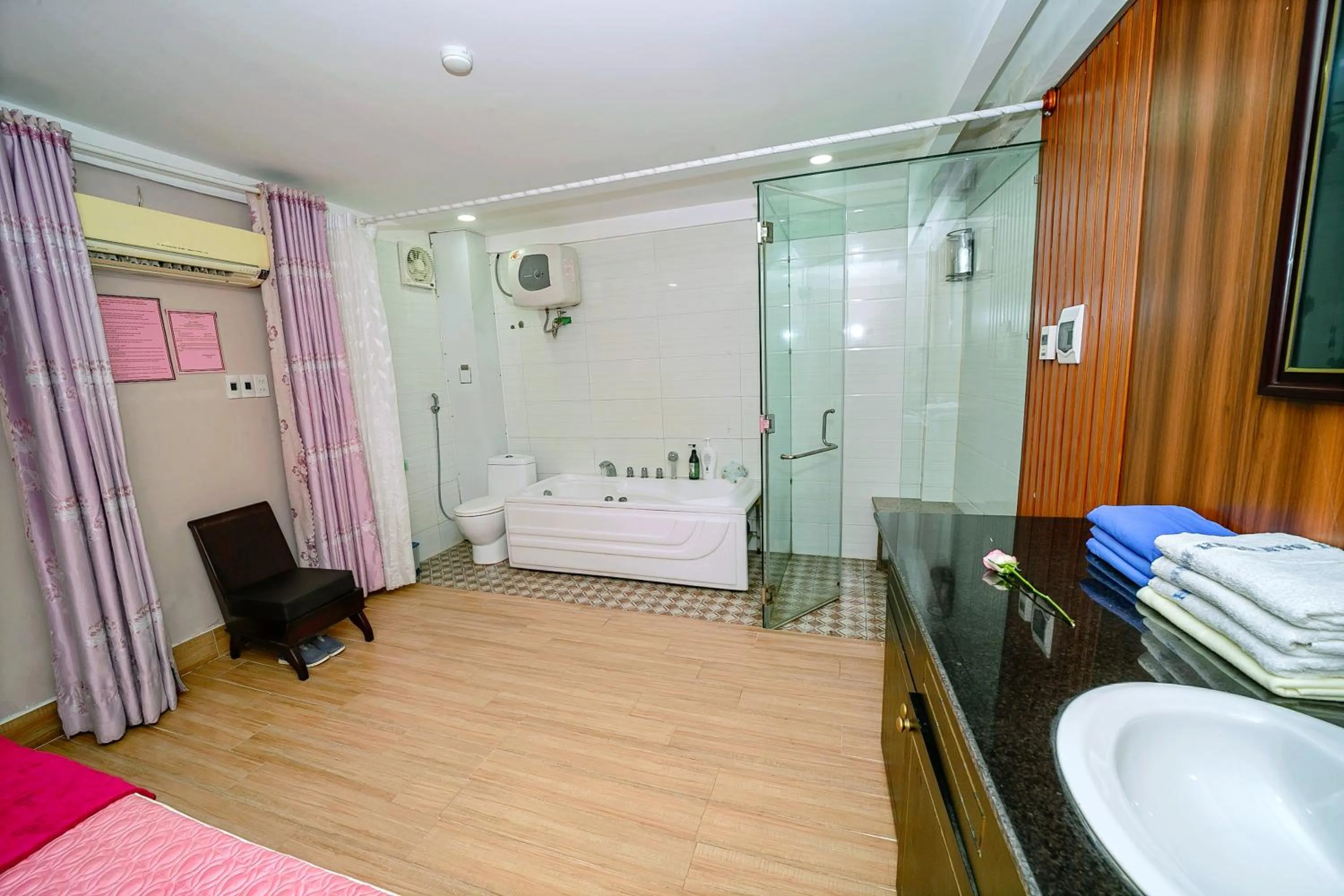 Bed in Khách sạn Vĩnh Hội