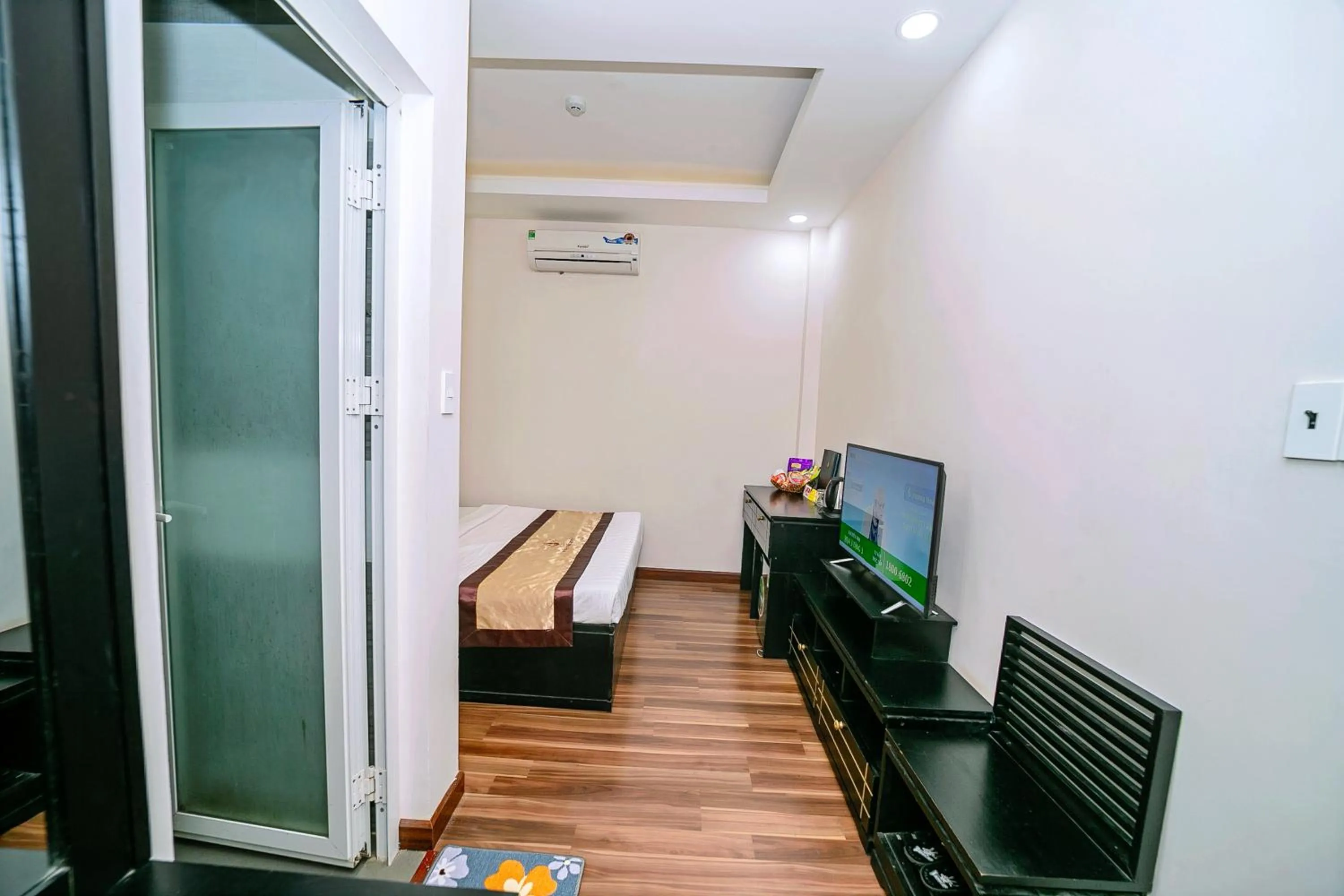 Bed in Khách sạn Vĩnh Hội