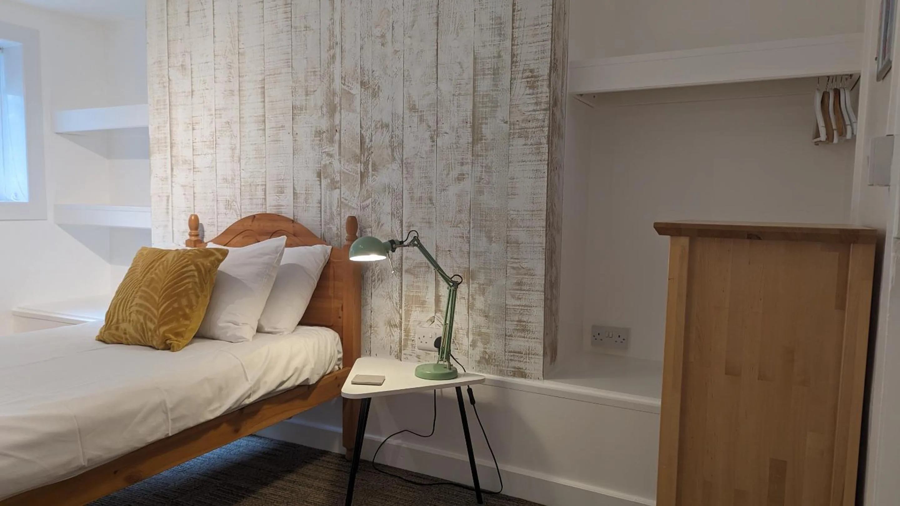 Bedroom, Bed in Dover Town Rooms - Short Lets & Serviced Accommodation - Dover