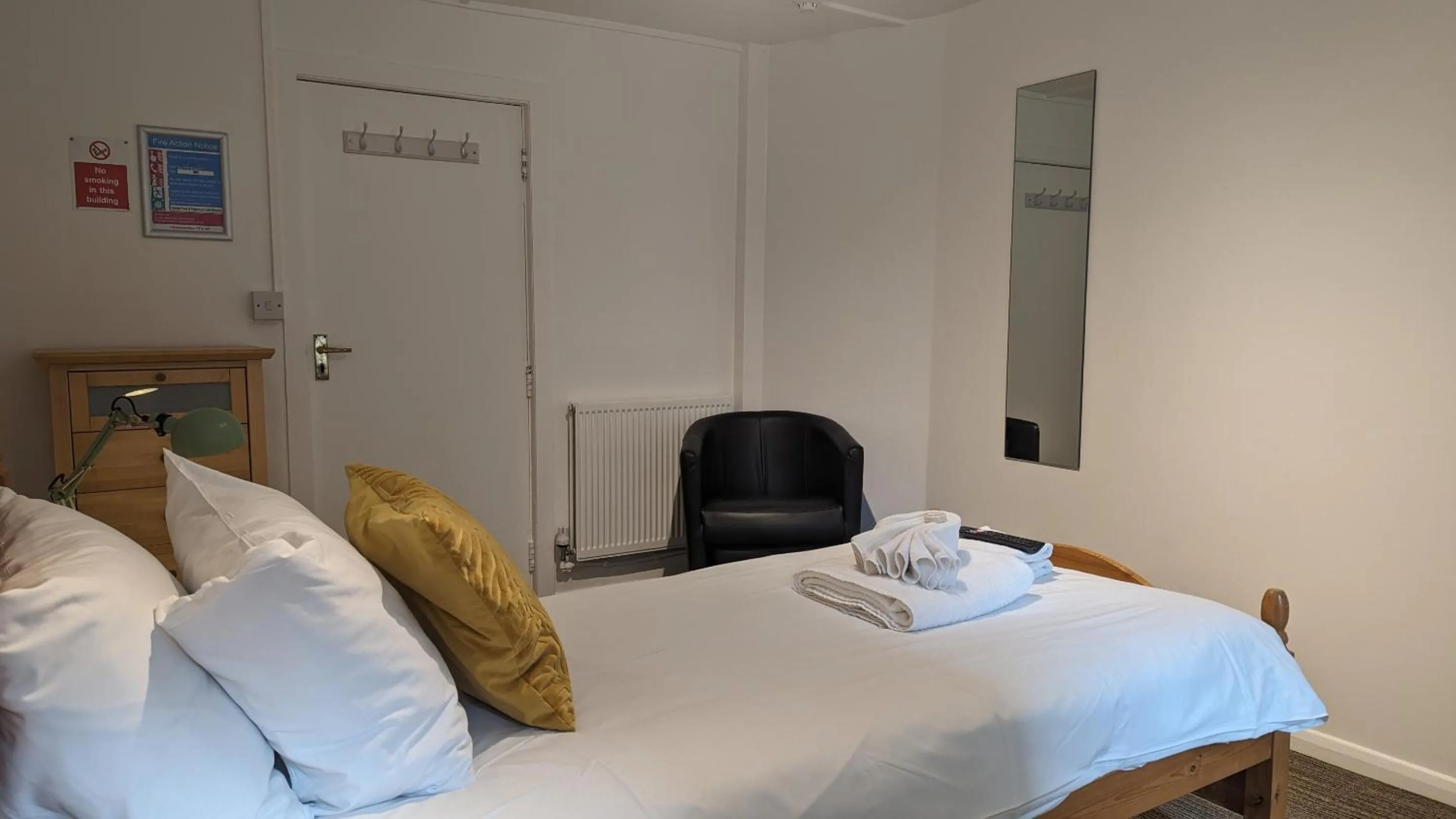Bedroom, Bed in Dover Town Rooms - Short Lets & Serviced Accommodation - Dover