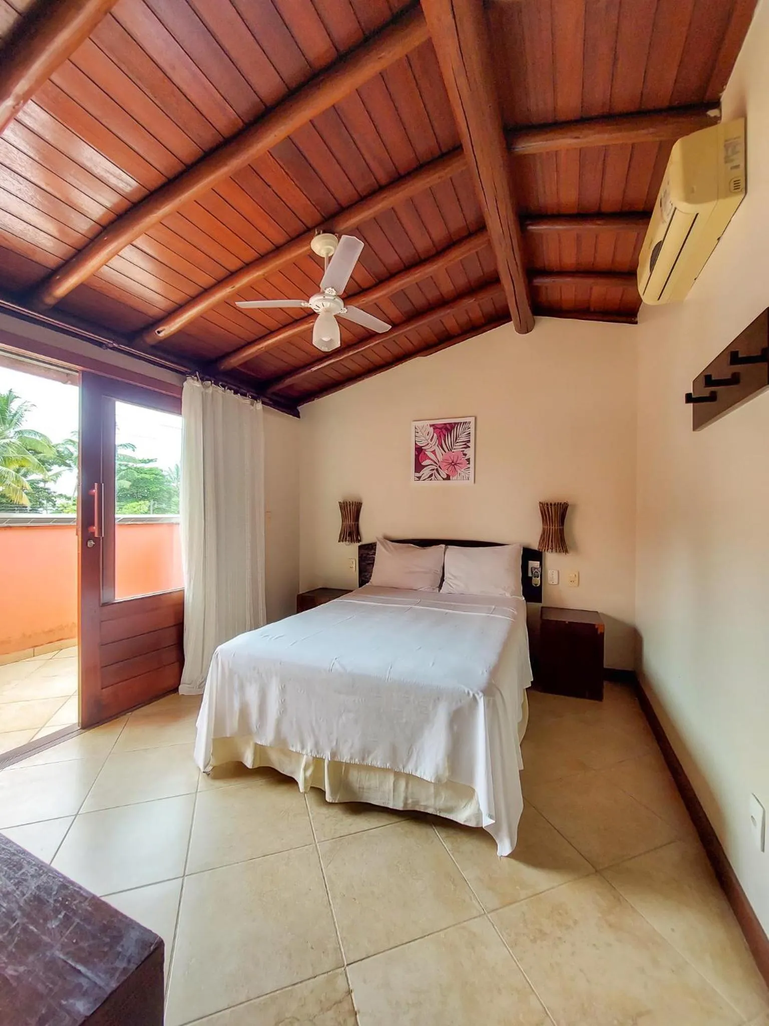 Bed in Concha Tropical Flat