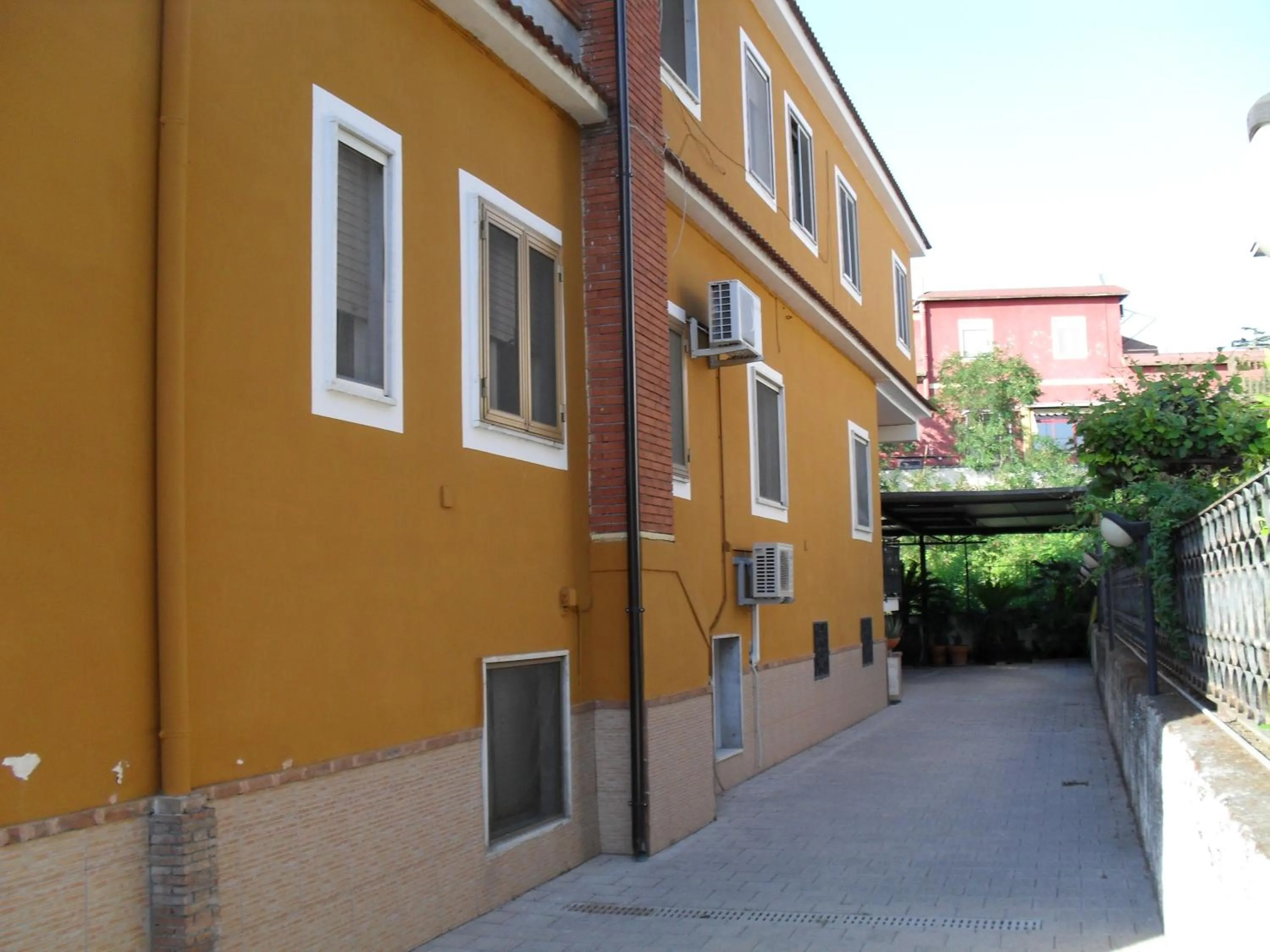 Property building in Villa mena pompei