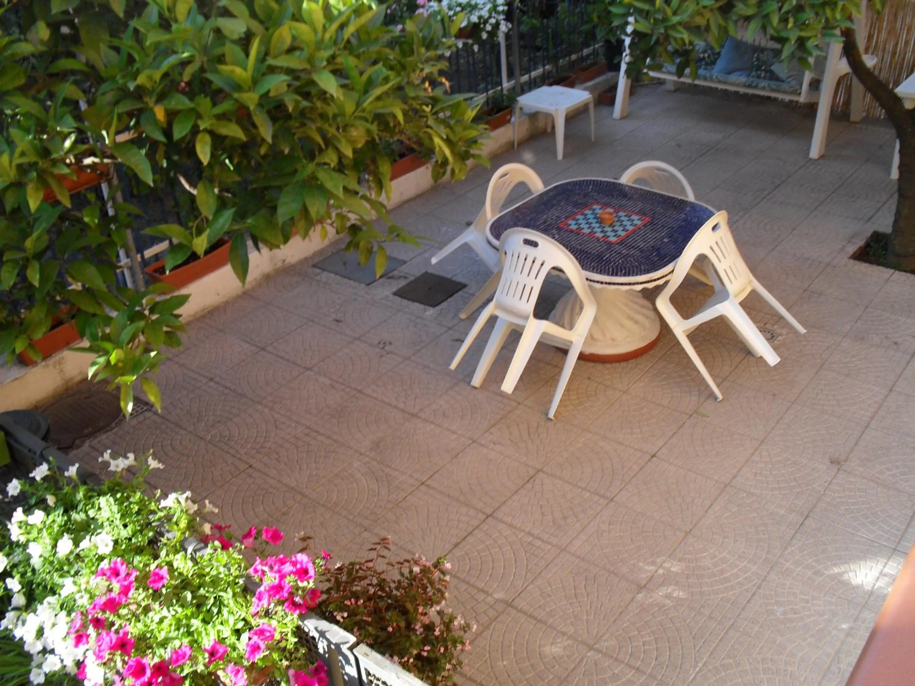 Garden view in Villa mena pompei