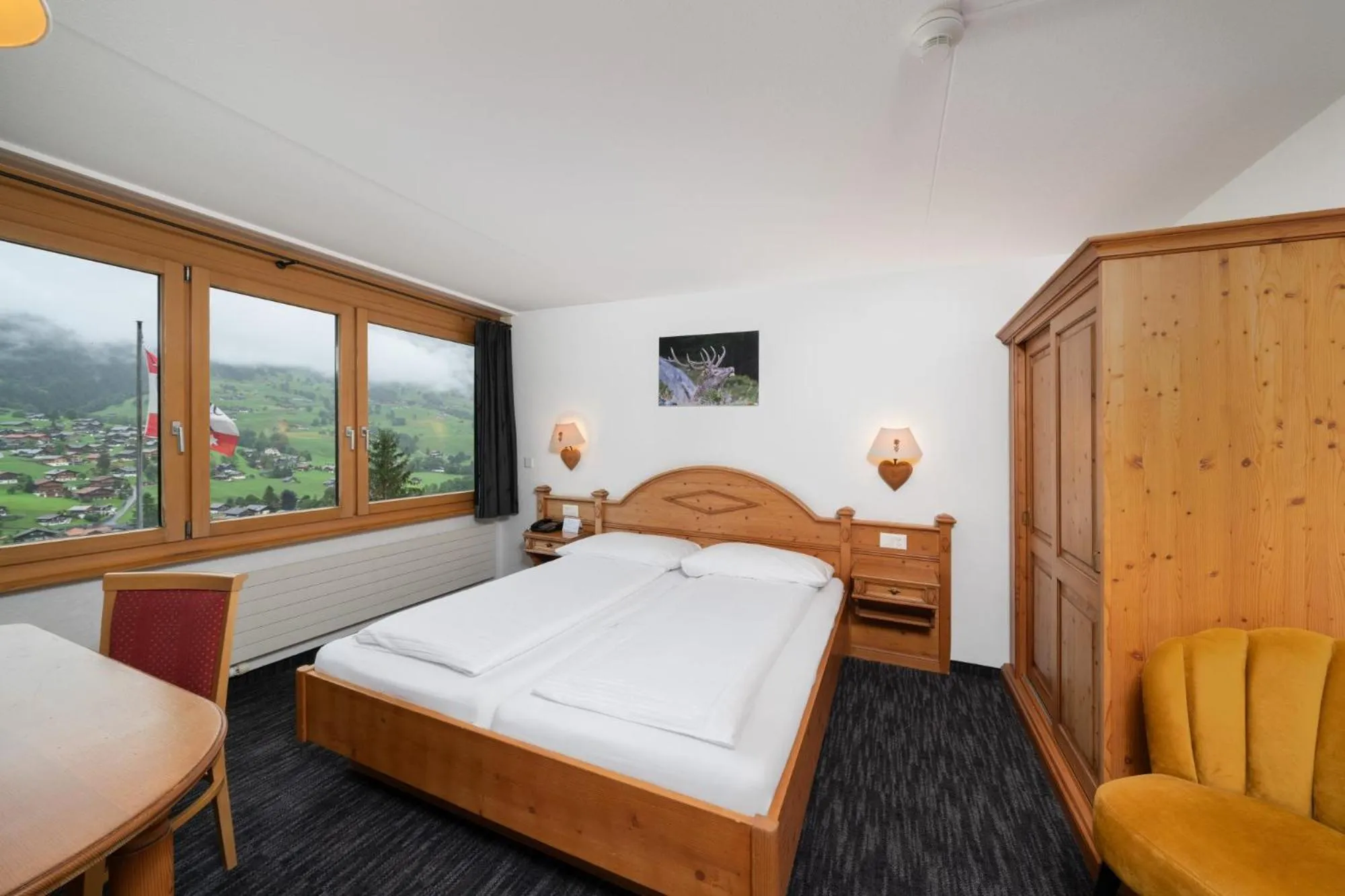 Bedroom, Bed in Jungfrau Lodge, Annex Crystal