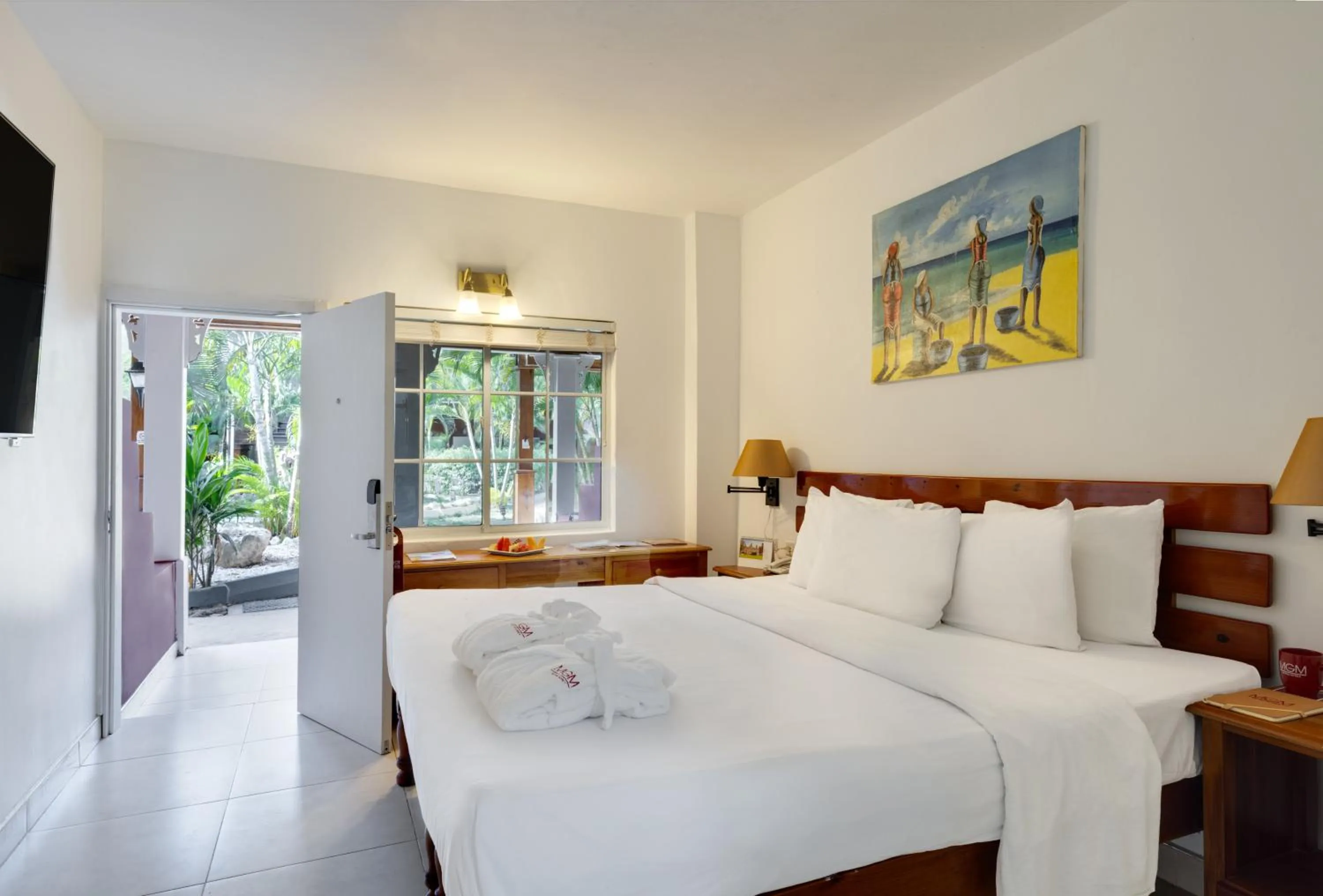 Bedroom, Bed in Grand Muthu Runaway Bay Club Caribbean