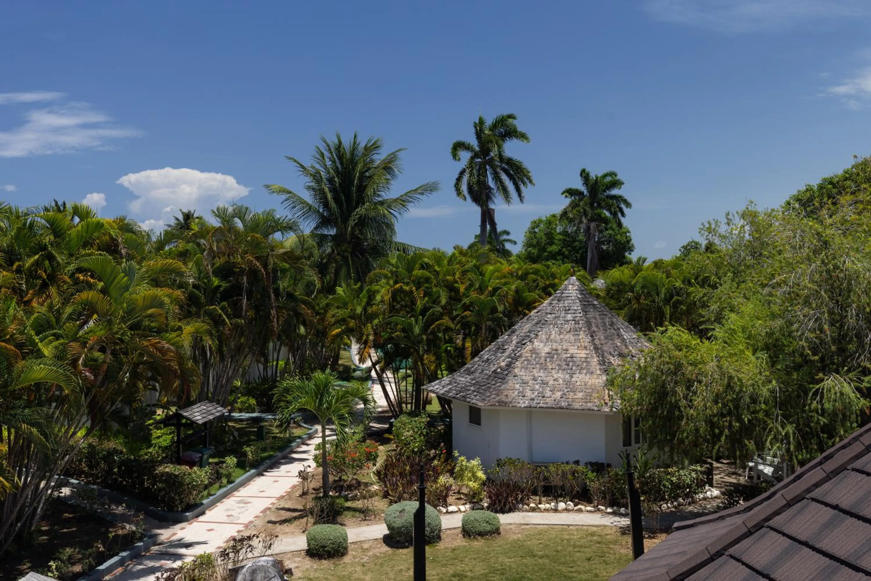 Garden in Grand Muthu Runaway Bay Club Caribbean