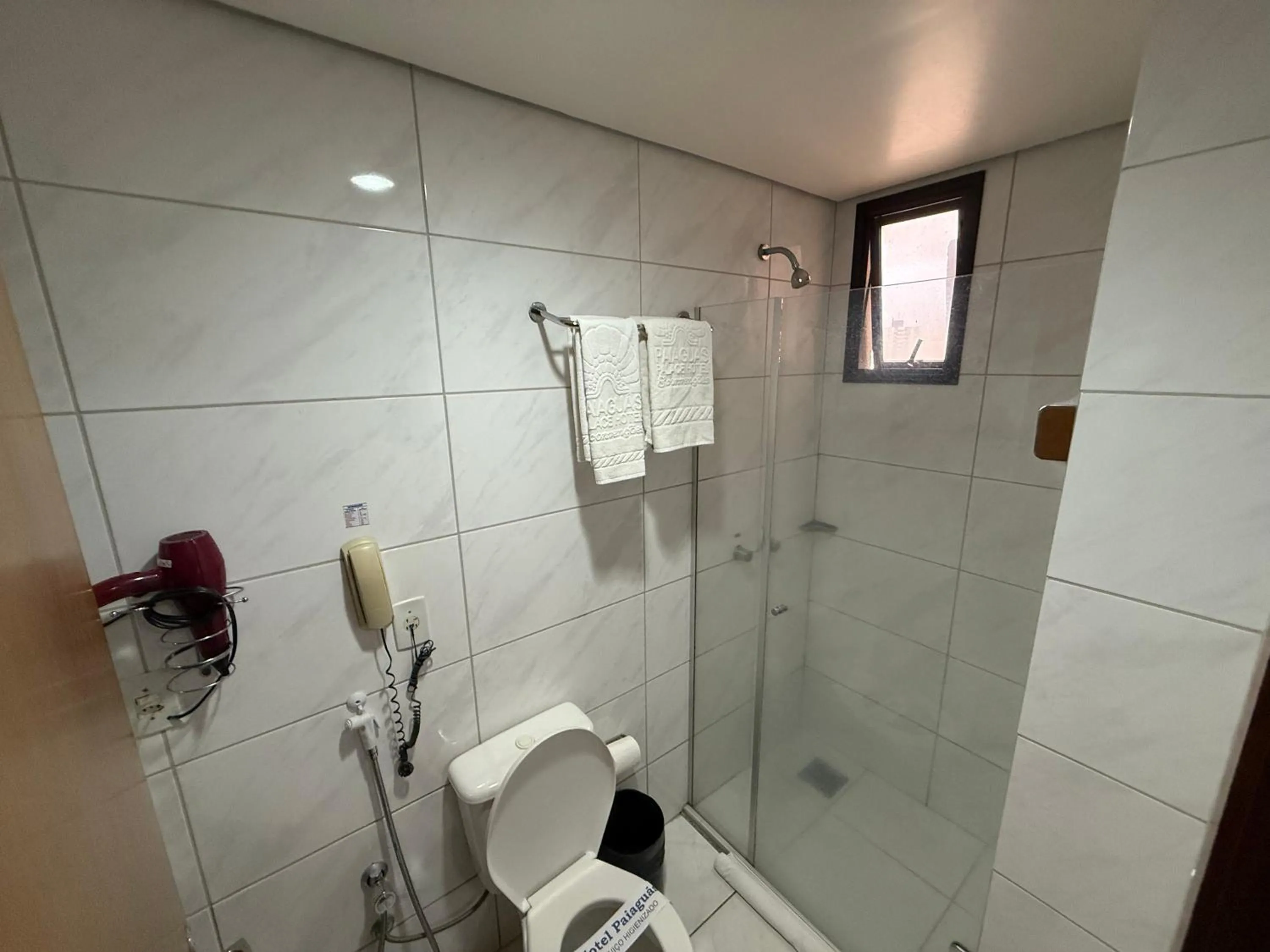 Shower in Paiaguás Palace Hotel