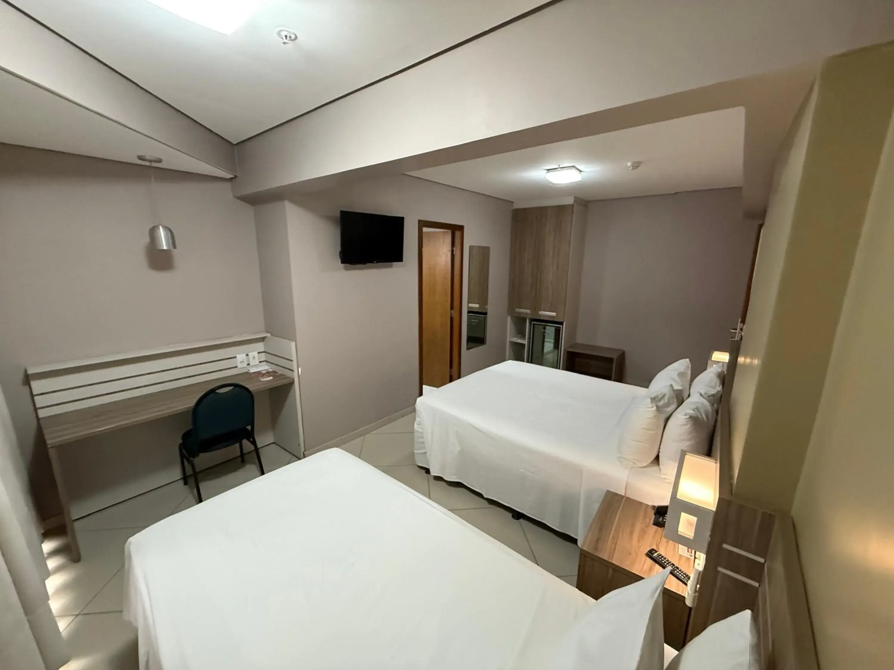 Budget Triple Room in Paiaguas Palace Hotel Budget Triple Room in Paiaguas Palace Hotel