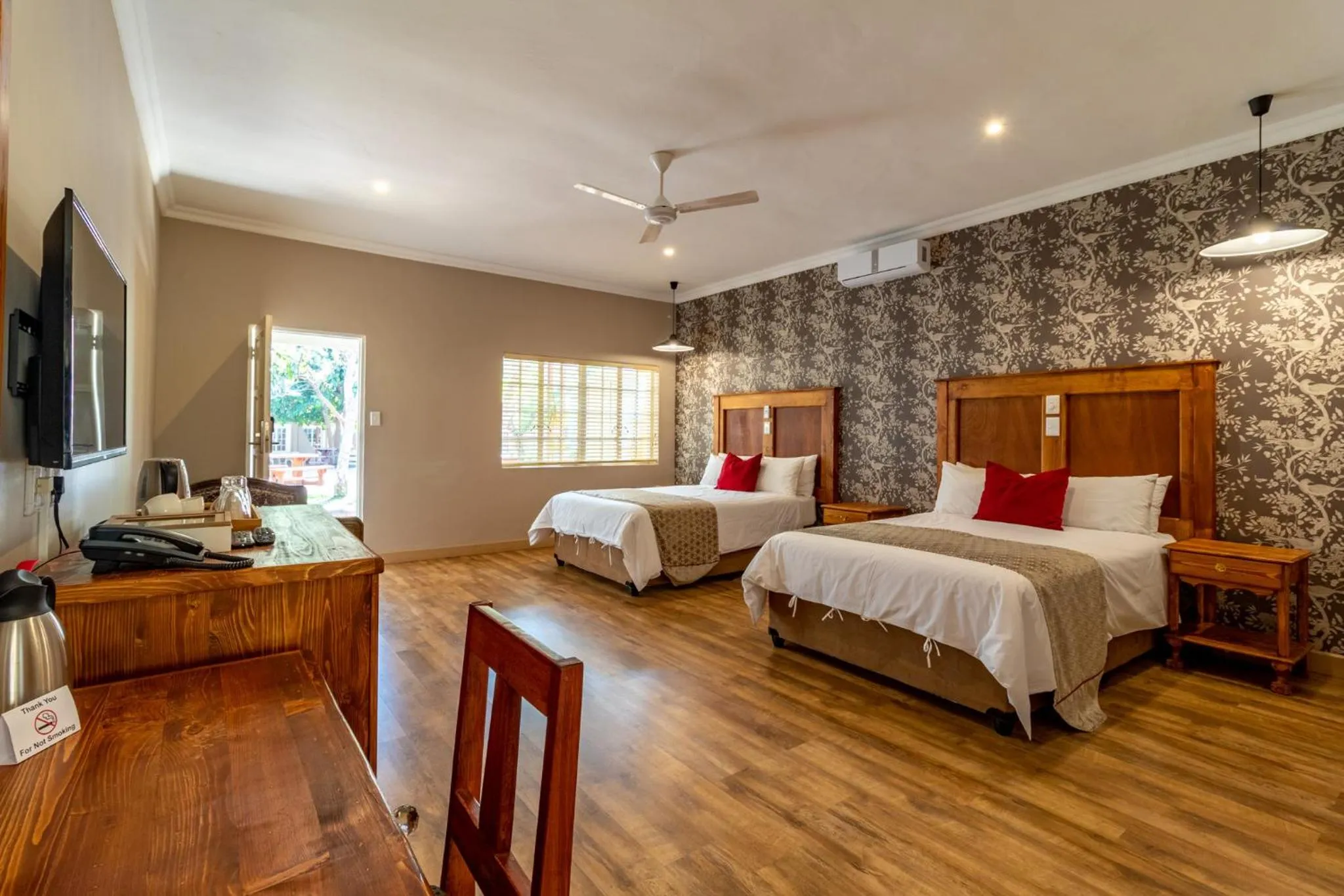 Bed in Little Pilgrims Boutique Hotel