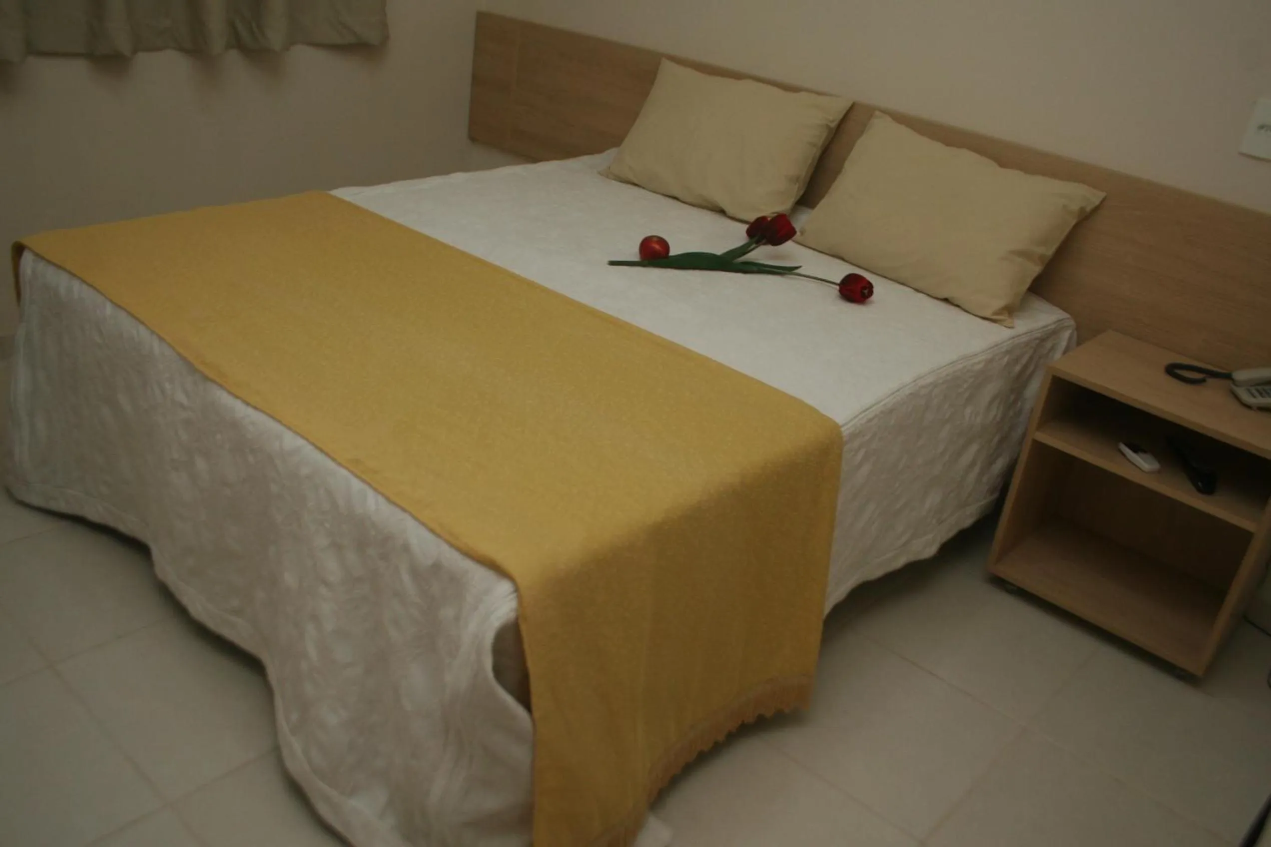 Bed in Hotel Capital