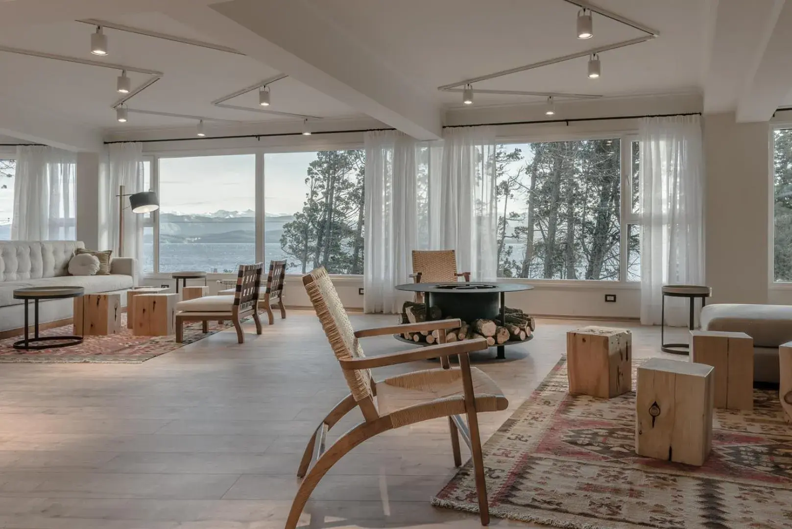 Lobby or reception in Aguila Mora Suites & Spa Lobby or reception in Aguila Mora Suites & Spa