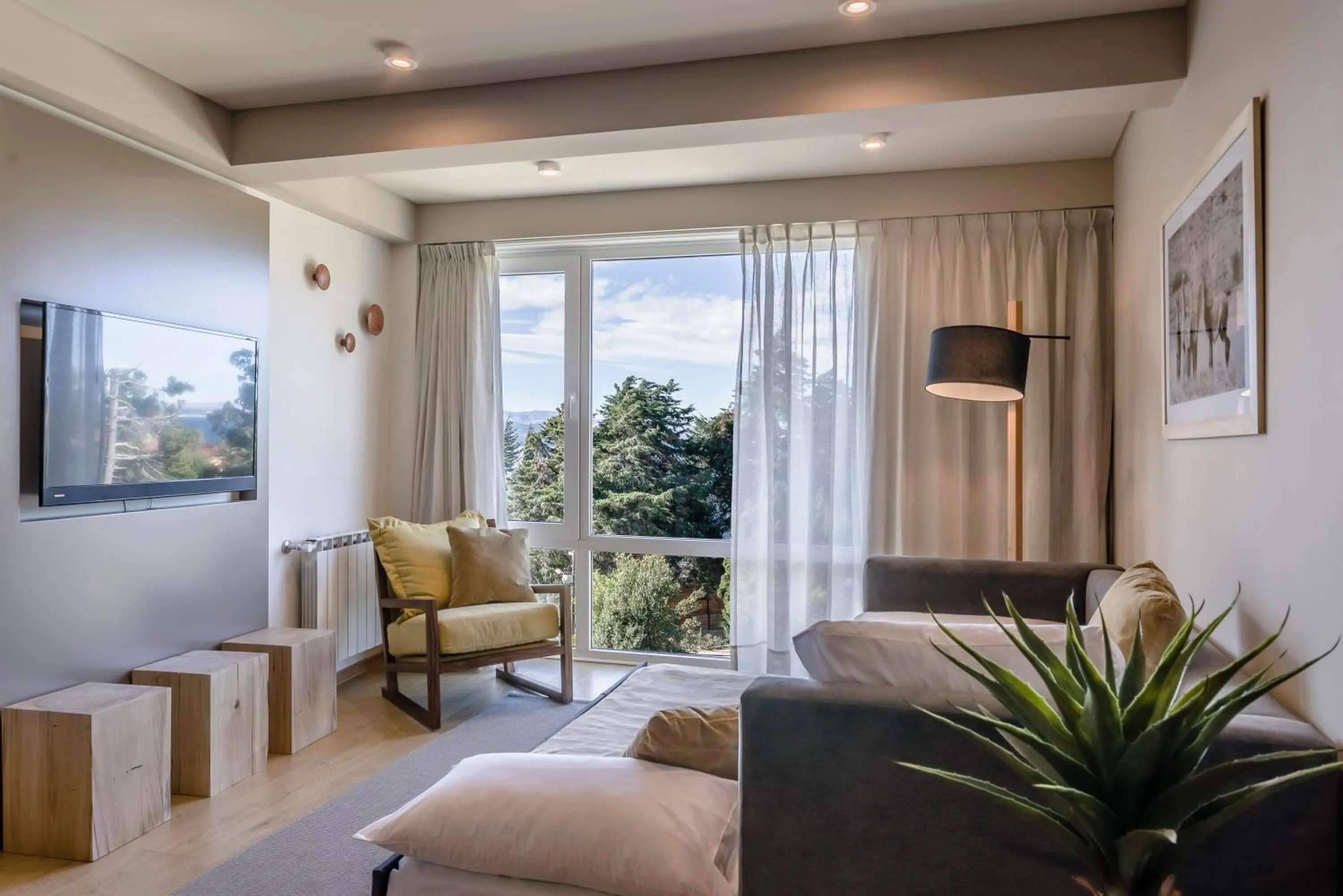 Living room in Aguila Mora Suites & Spa