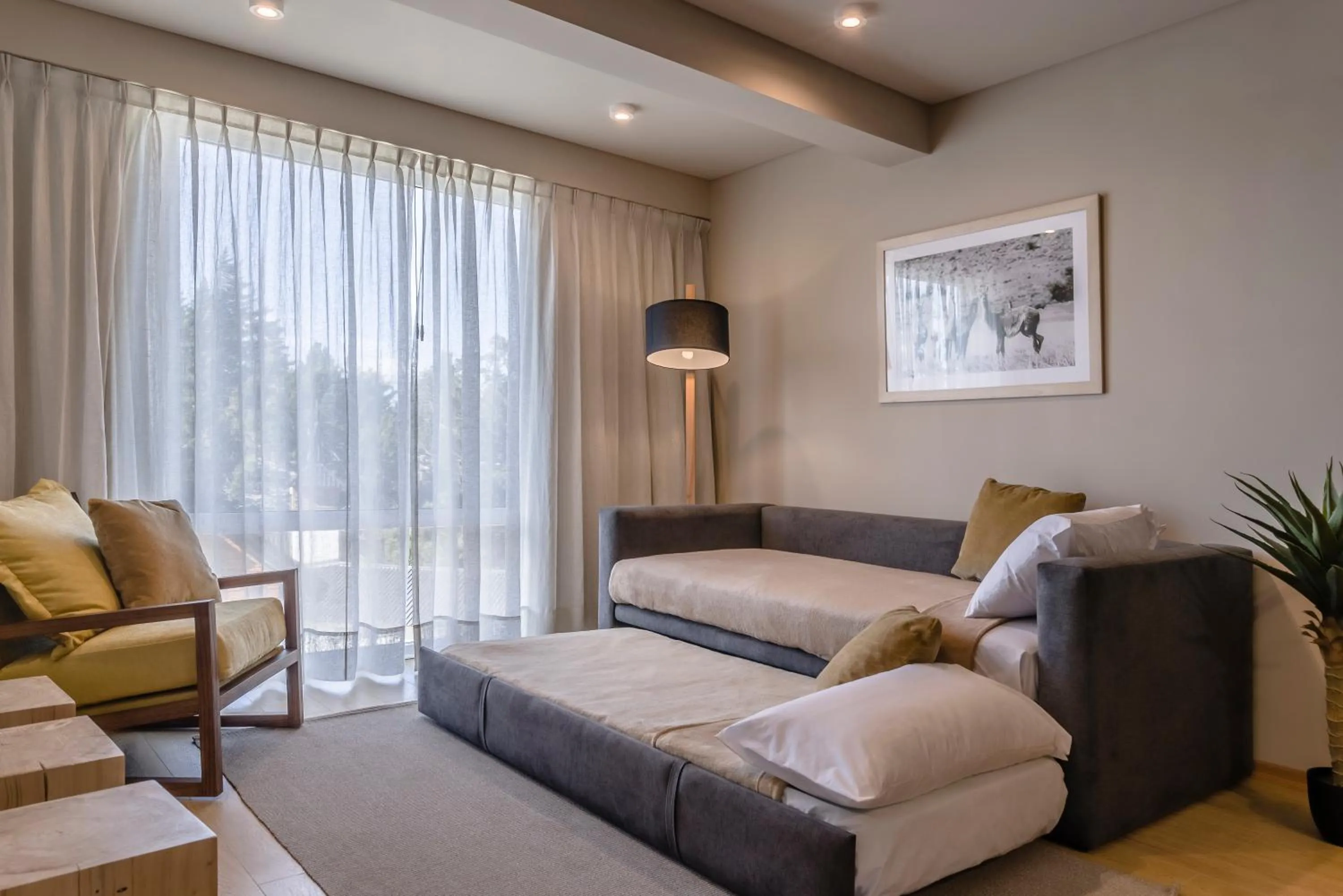 Bed in Aguila Mora Suites & Spa